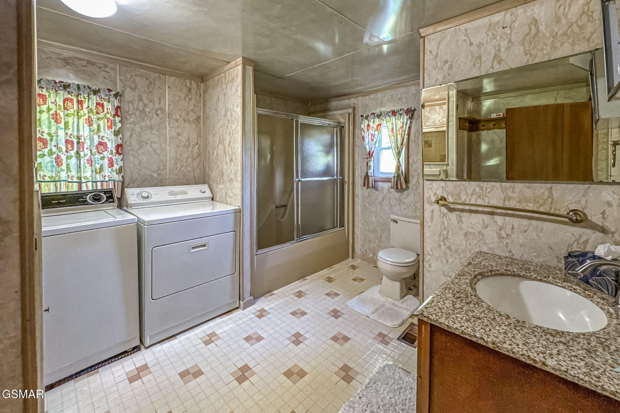 3130-3132 Westover Drive Sevierville TN 37862