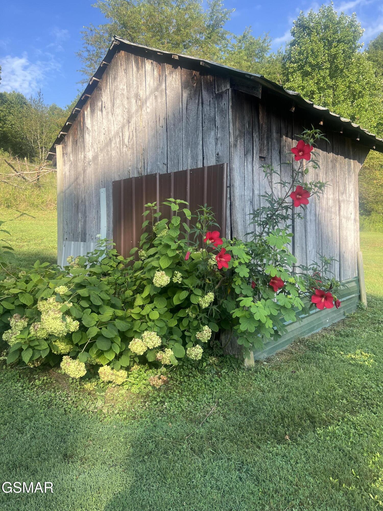 3130-3132 Westover Drive Sevierville TN 37862