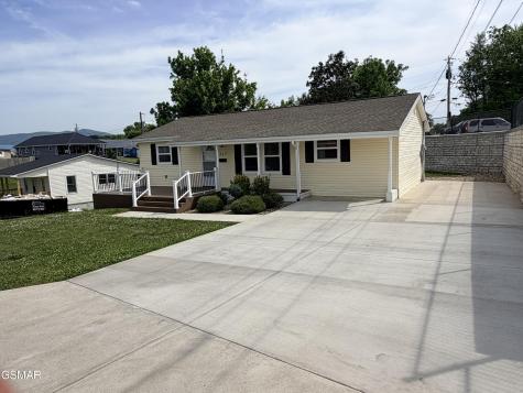317 9TH Street Newport TN 37821