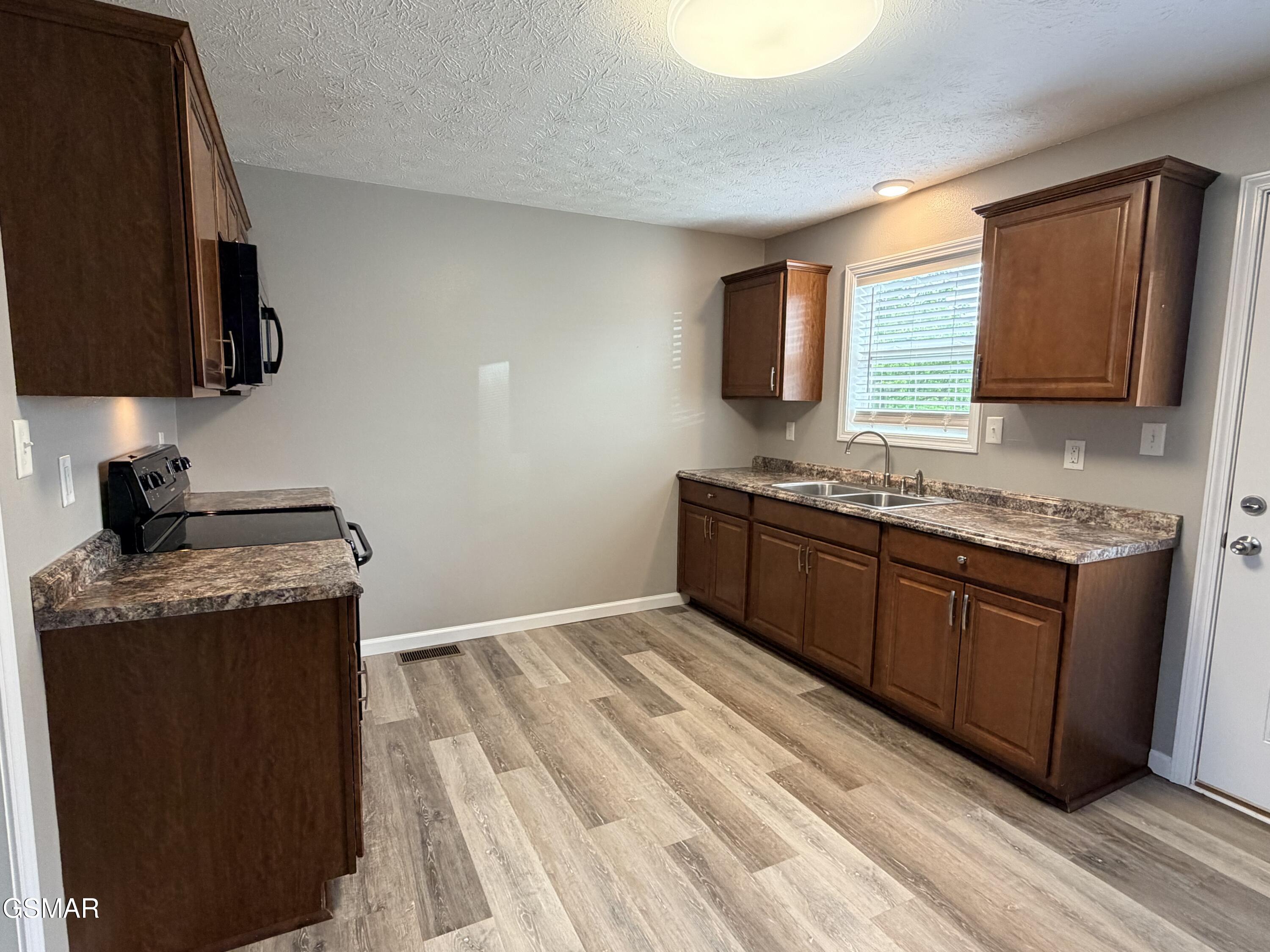 317 9th Street Newport TN 37821