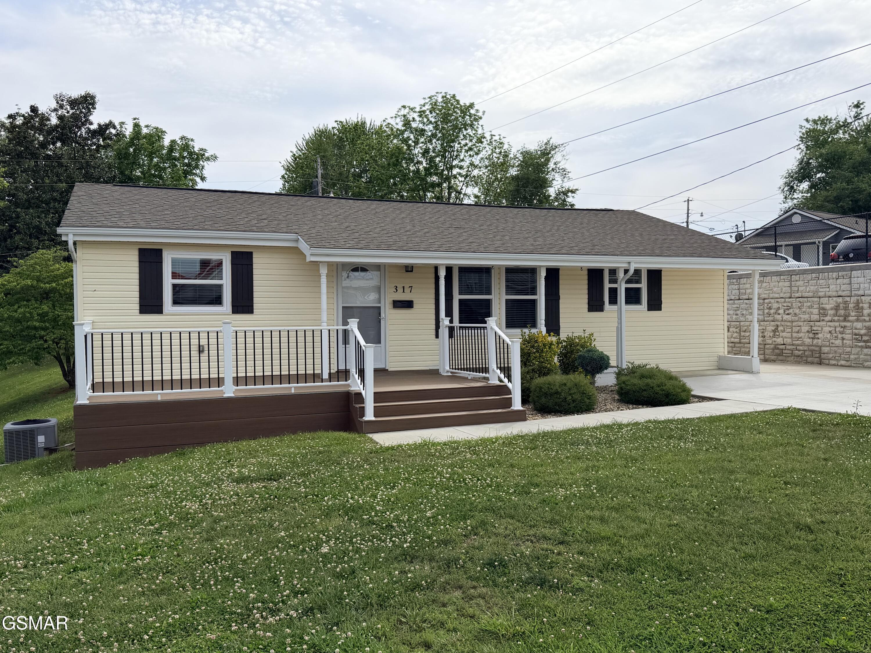 317 9th Street Newport TN 37821