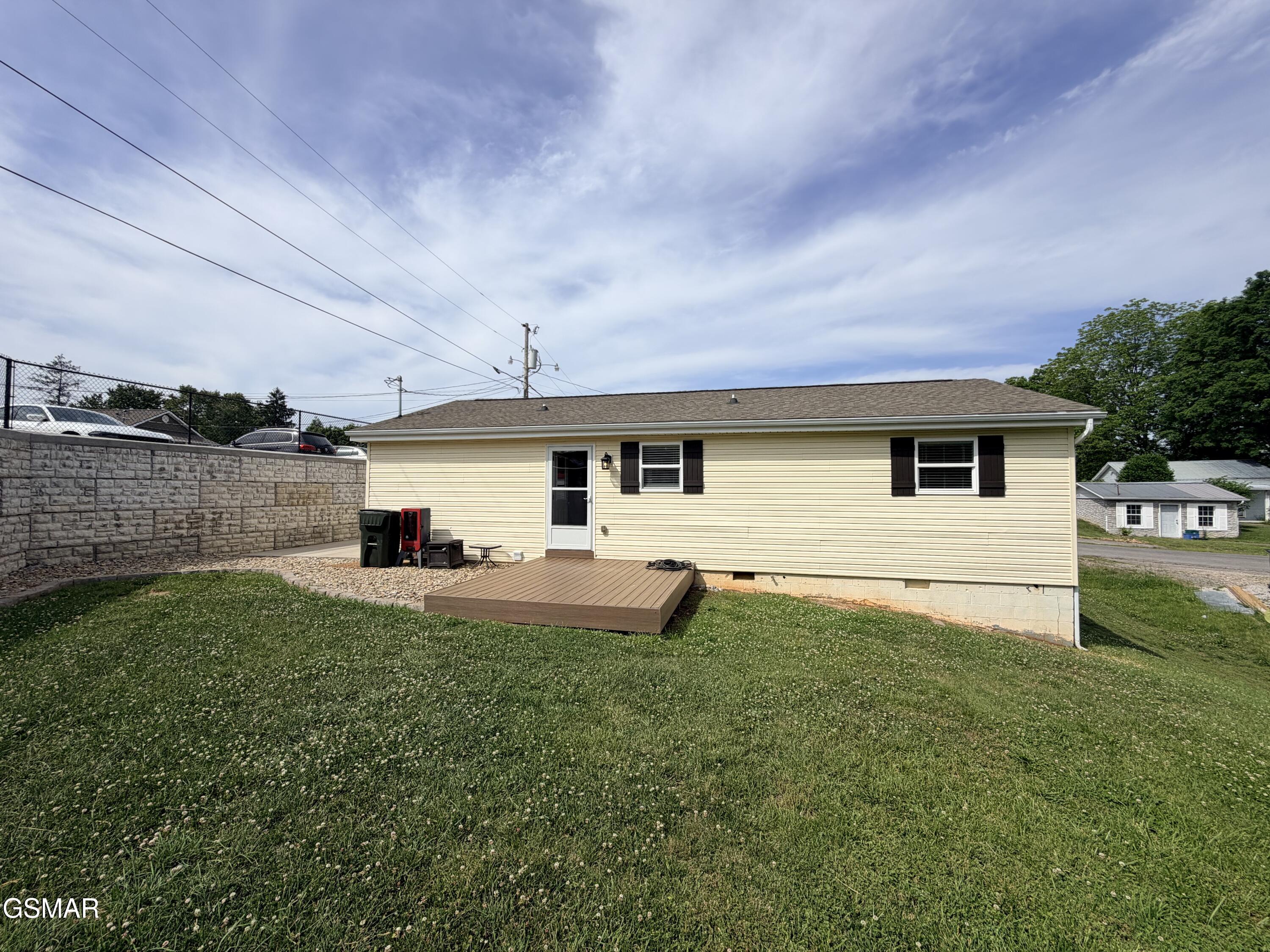 317 9th Street Newport TN 37821