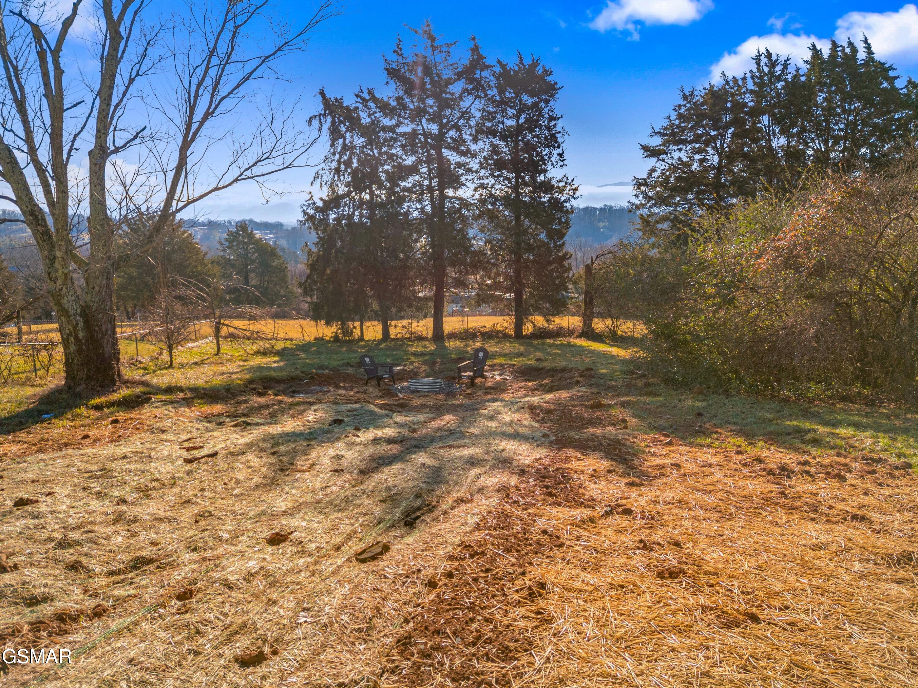 614 E Barton Ridge Road Greeneville TN 37745