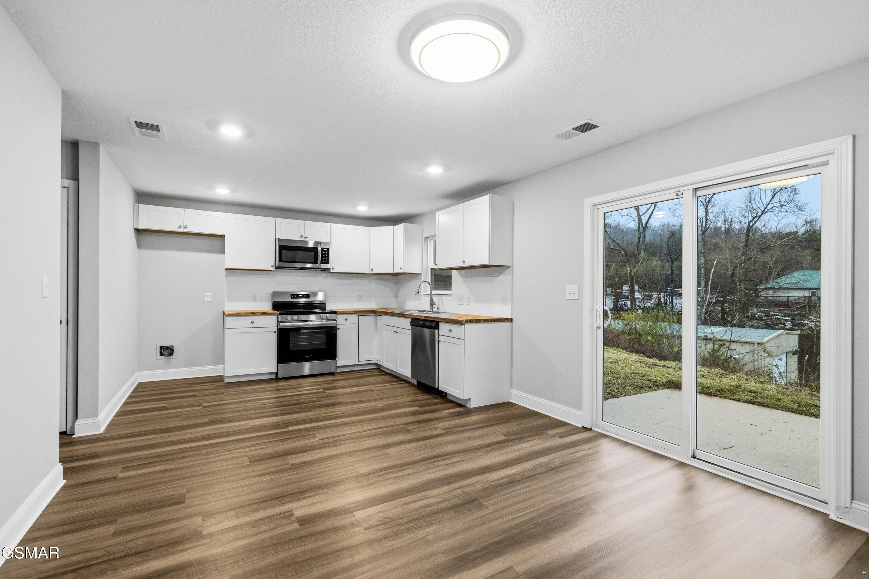 542 Reserve Way Dandridge TN 37725