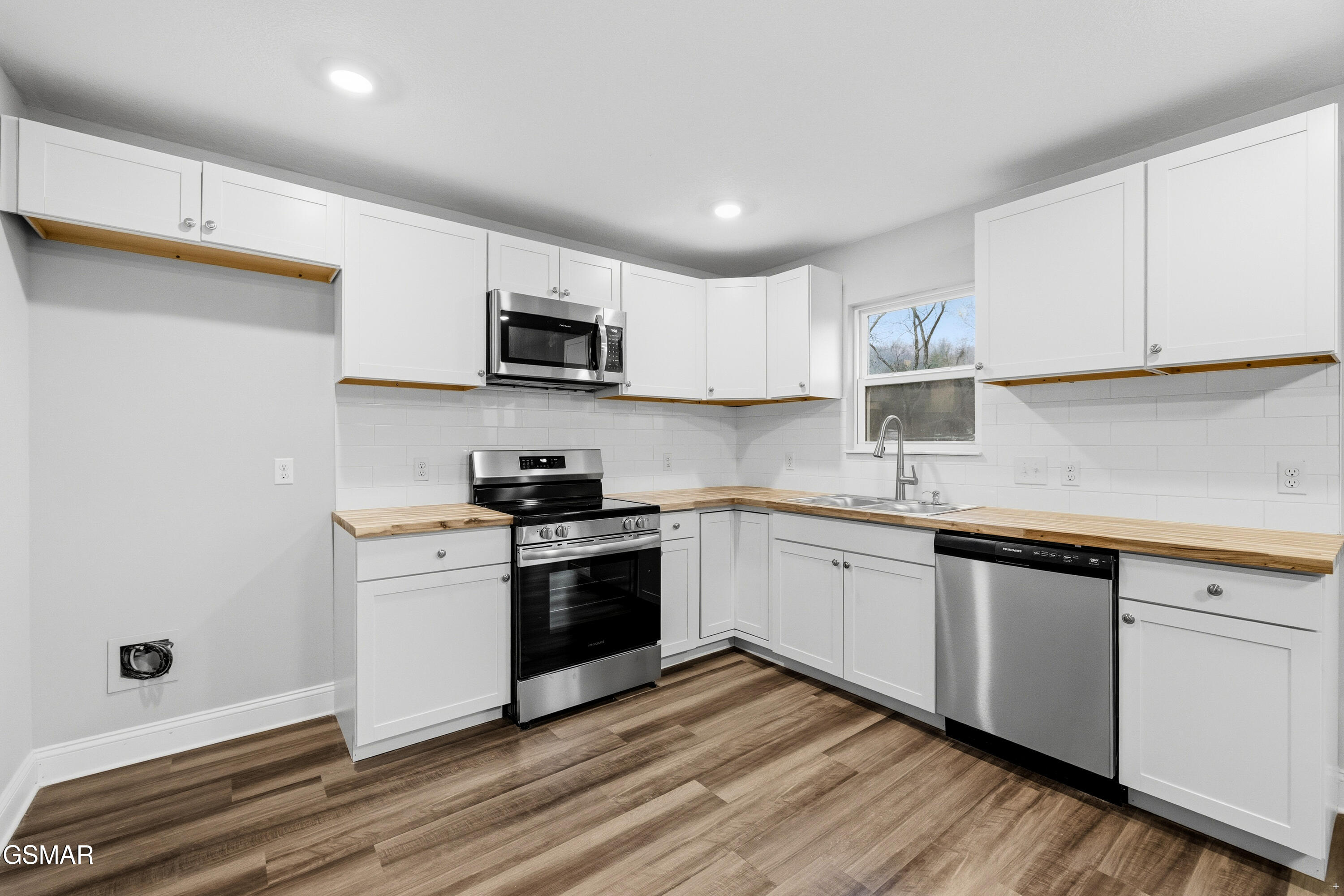 542 Reserve Way Dandridge TN 37725