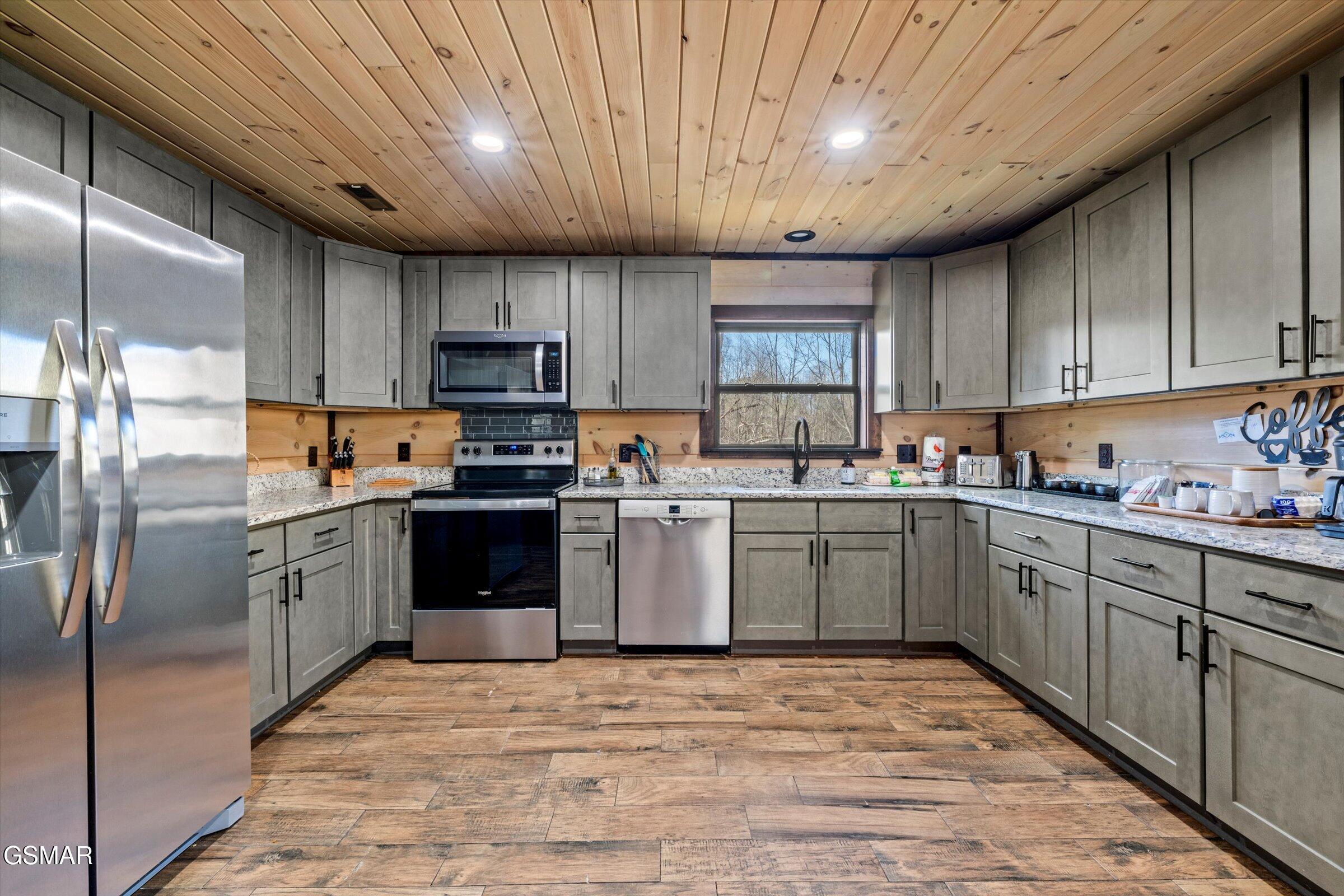 139 Martha Mccarter Road Gatlinburg TN 37738