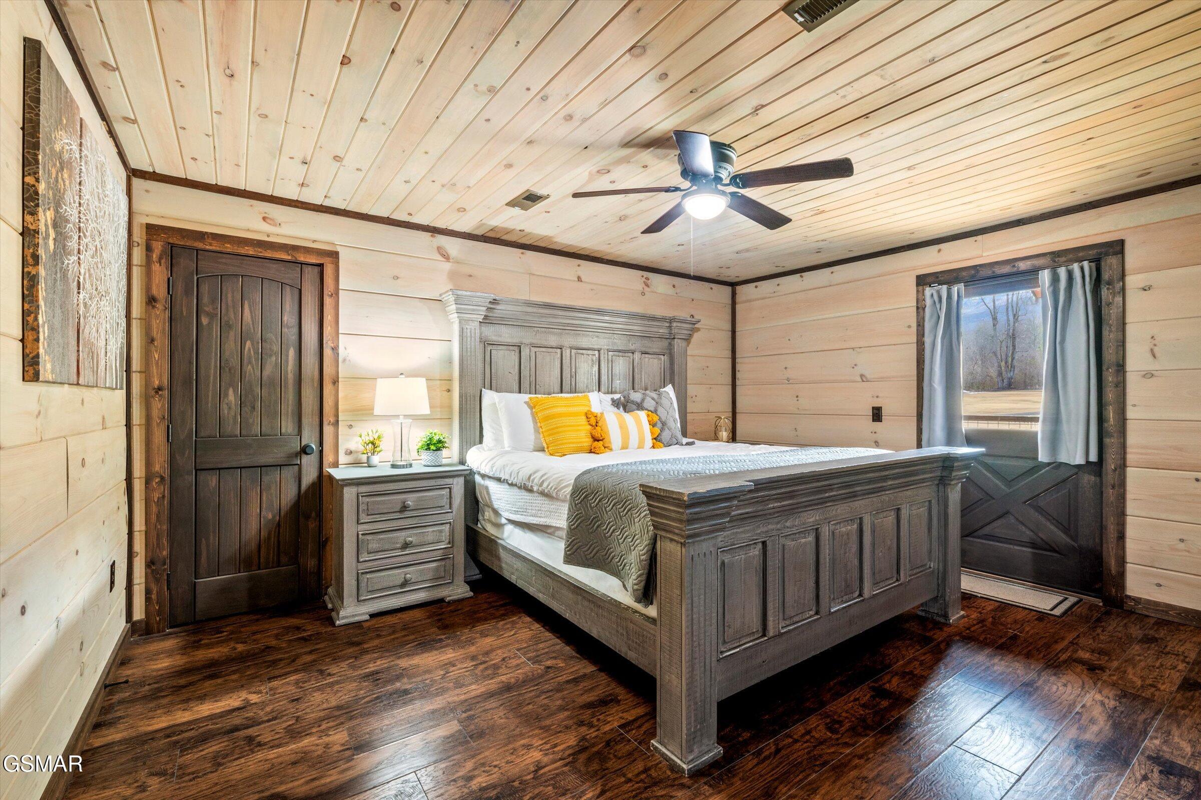 139 Martha Mccarter Road Gatlinburg TN 37738