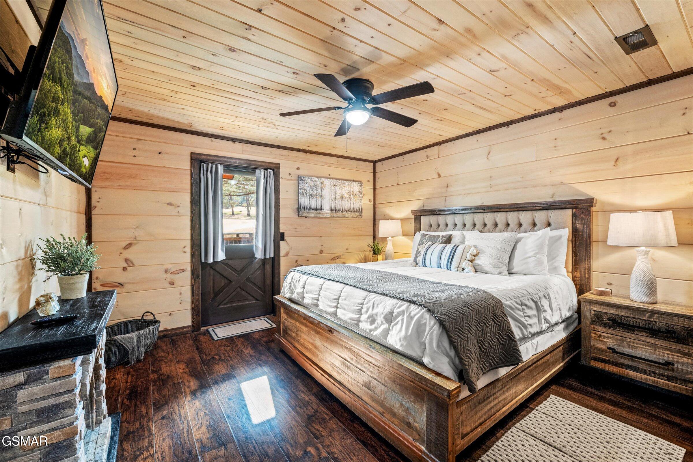 139 Martha Mccarter Road Gatlinburg TN 37738