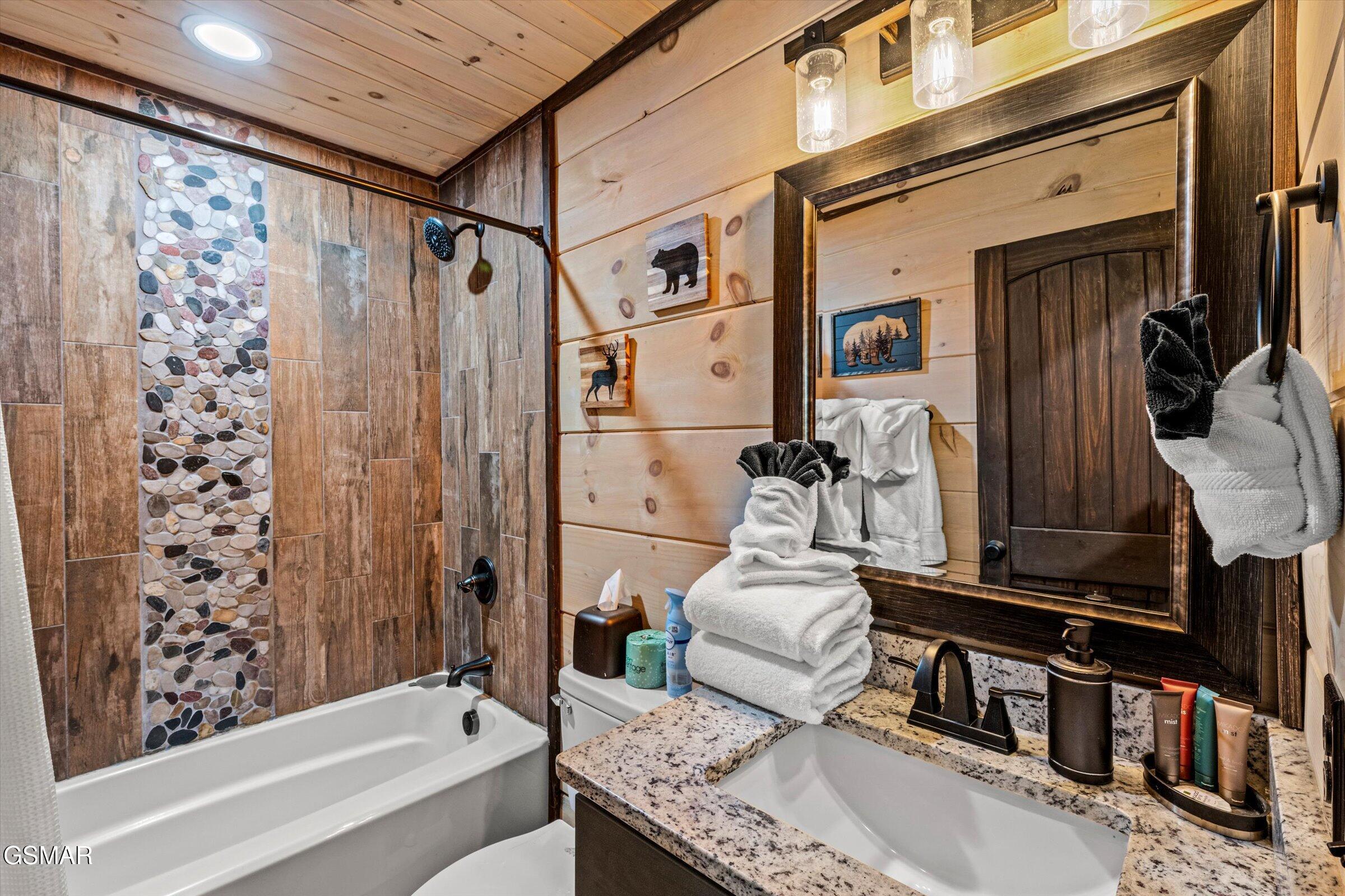 139 Martha Mccarter Road Gatlinburg TN 37738