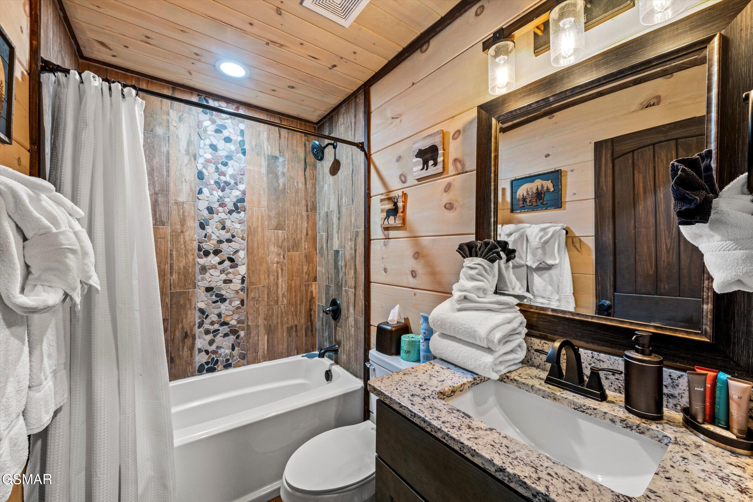 139 Martha Mccarter Road Gatlinburg TN 37738