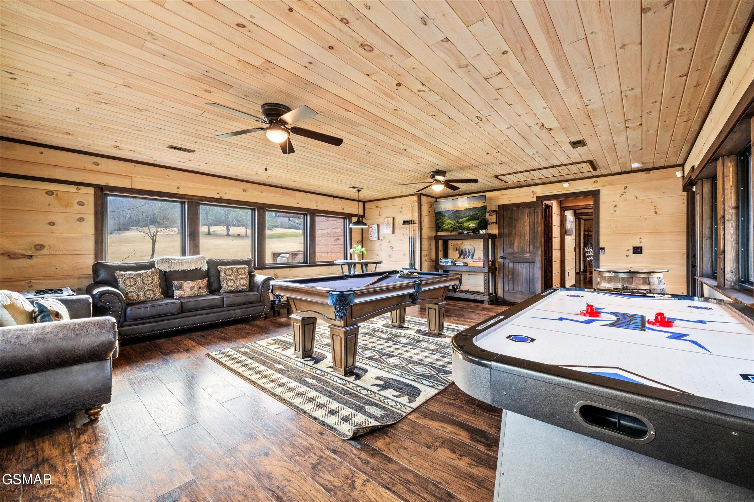 139 Martha Mccarter Road Gatlinburg TN 37738