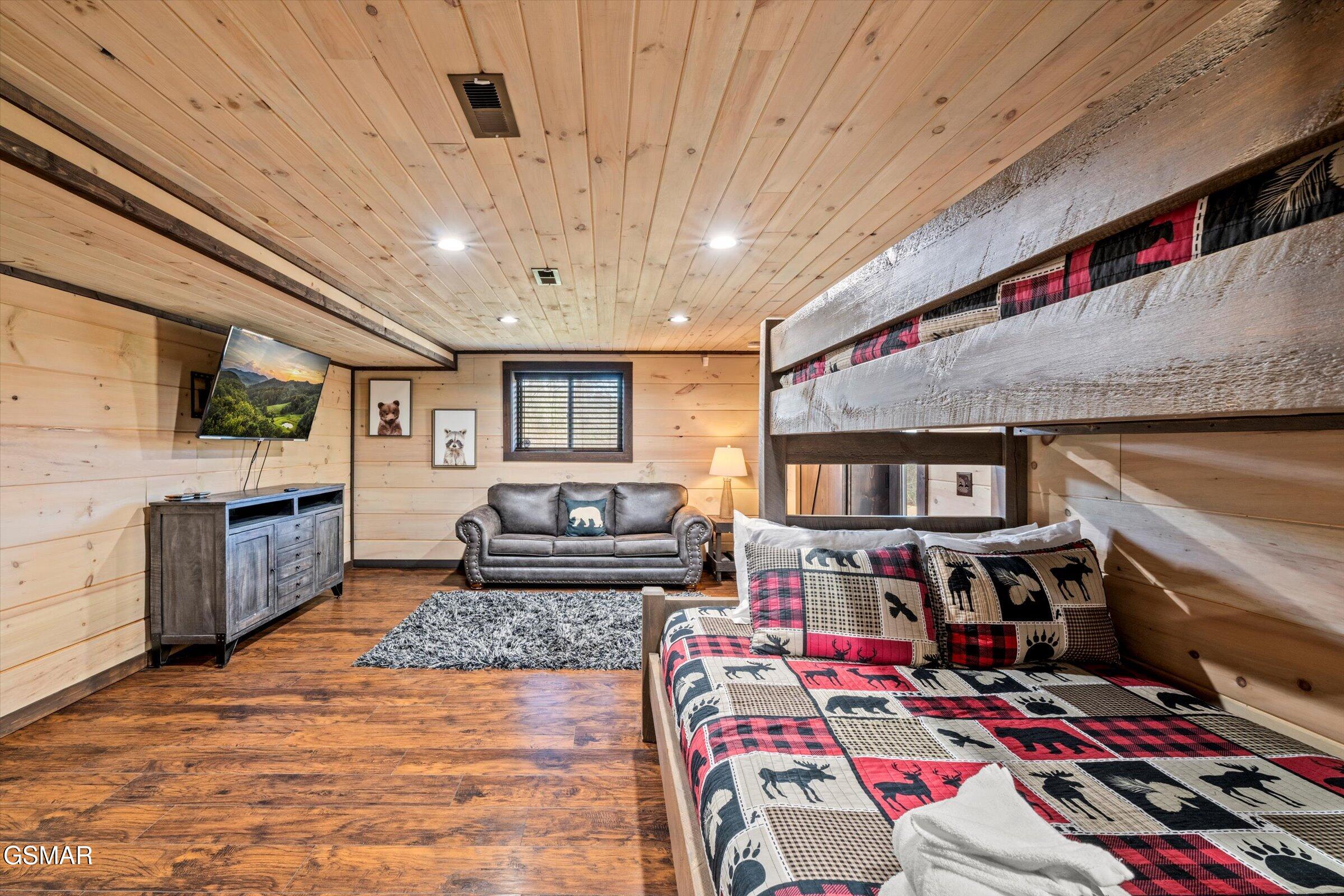 139 Martha Mccarter Road Gatlinburg TN 37738