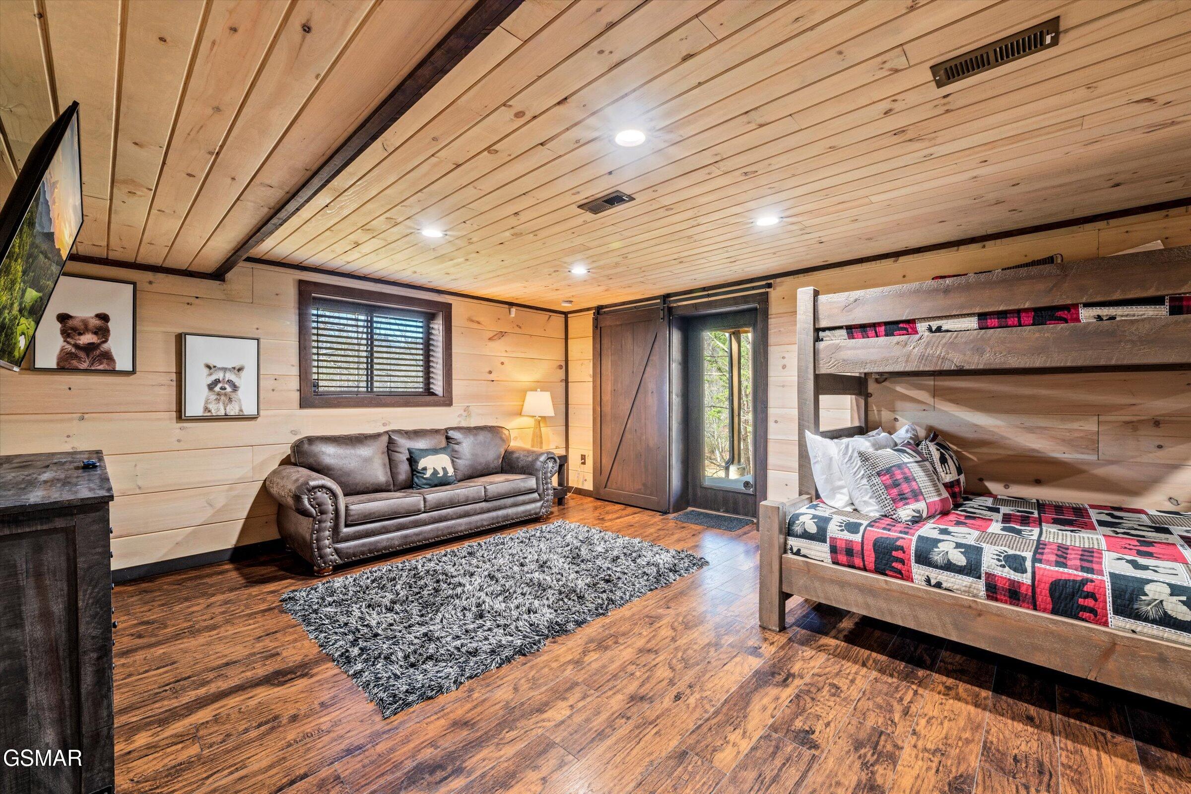 139 Martha Mccarter Road Gatlinburg TN 37738