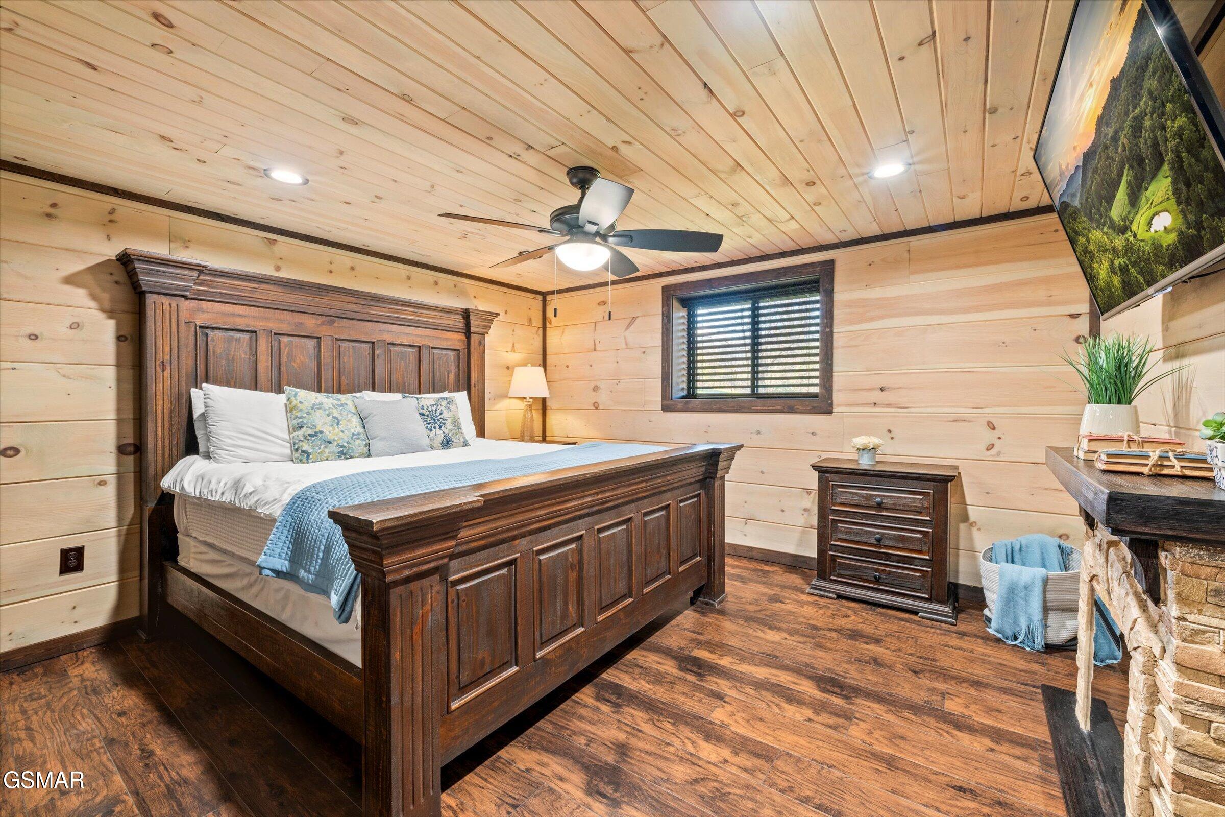 139 Martha Mccarter Road Gatlinburg TN 37738