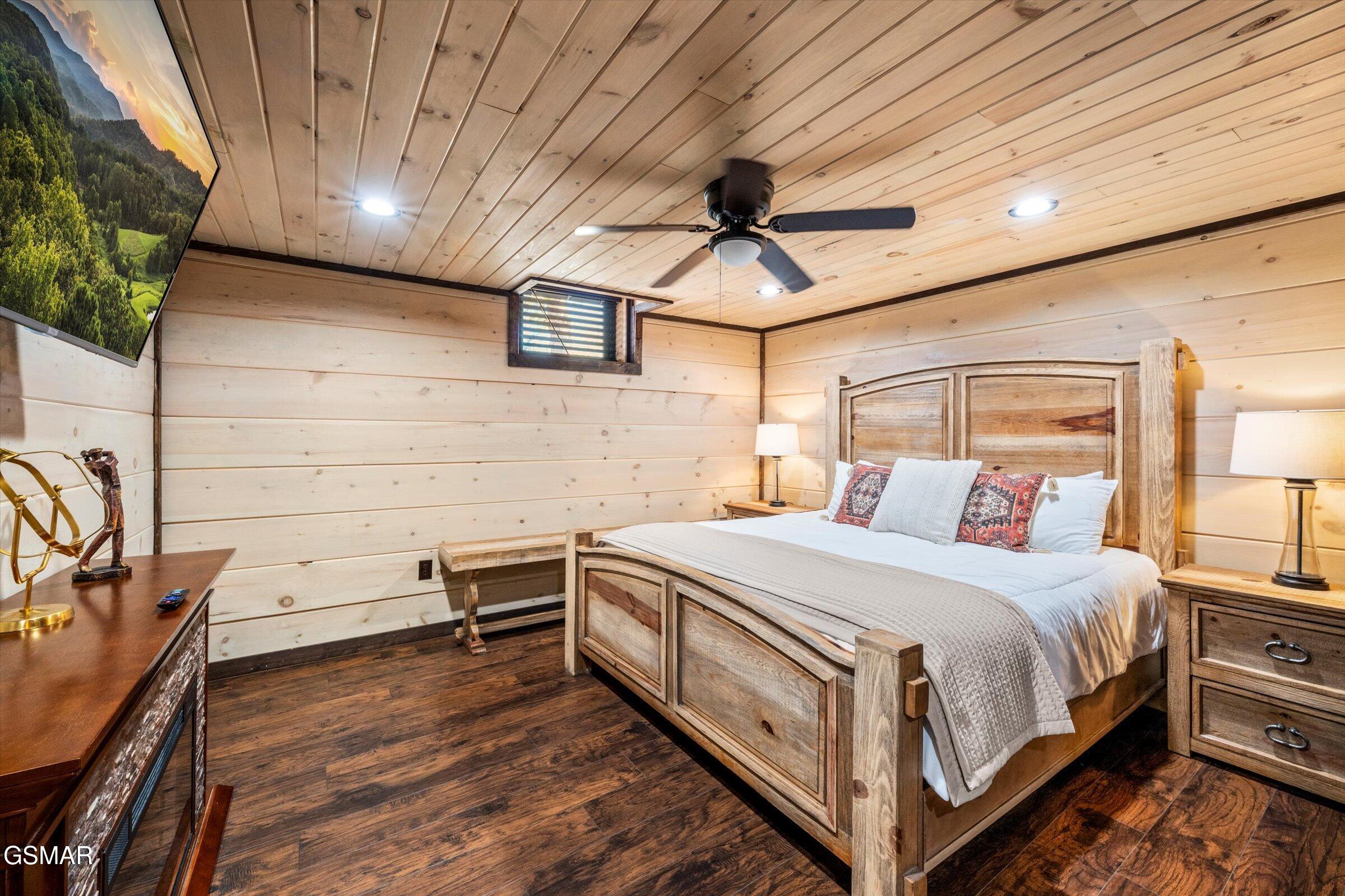 139 Martha Mccarter Road Gatlinburg TN 37738