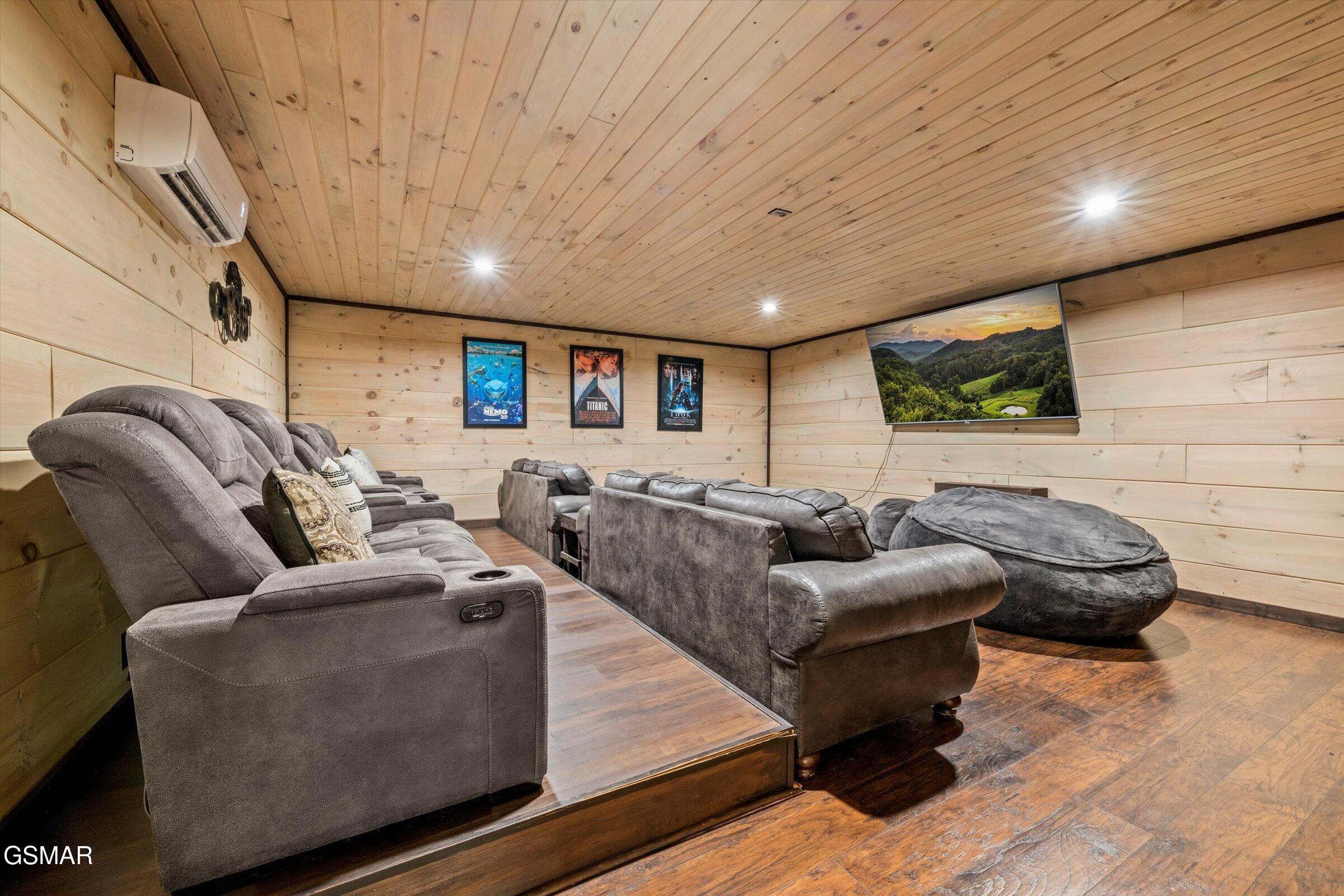 139 Martha Mccarter Road Gatlinburg TN 37738