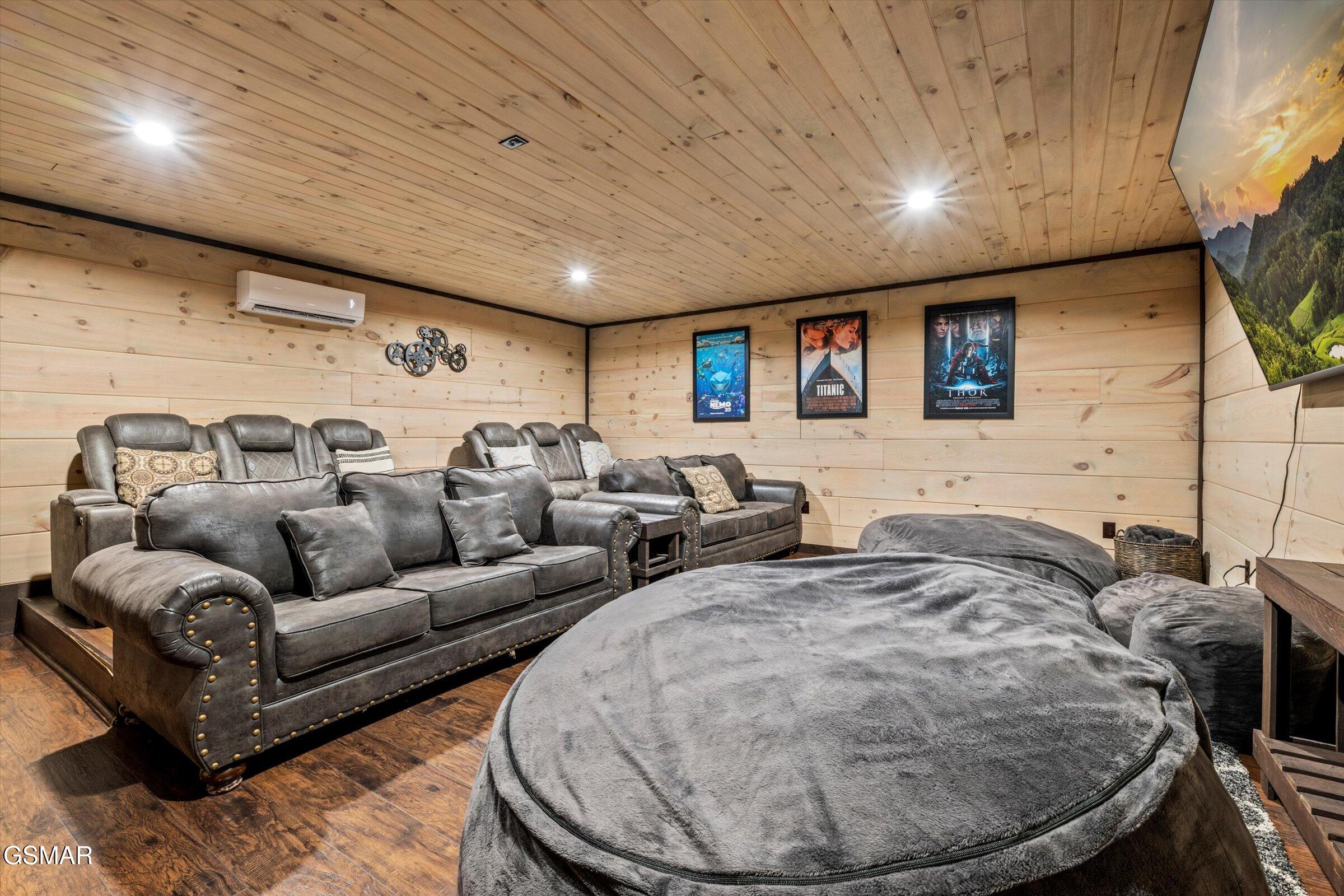 139 Martha Mccarter Road Gatlinburg TN 37738