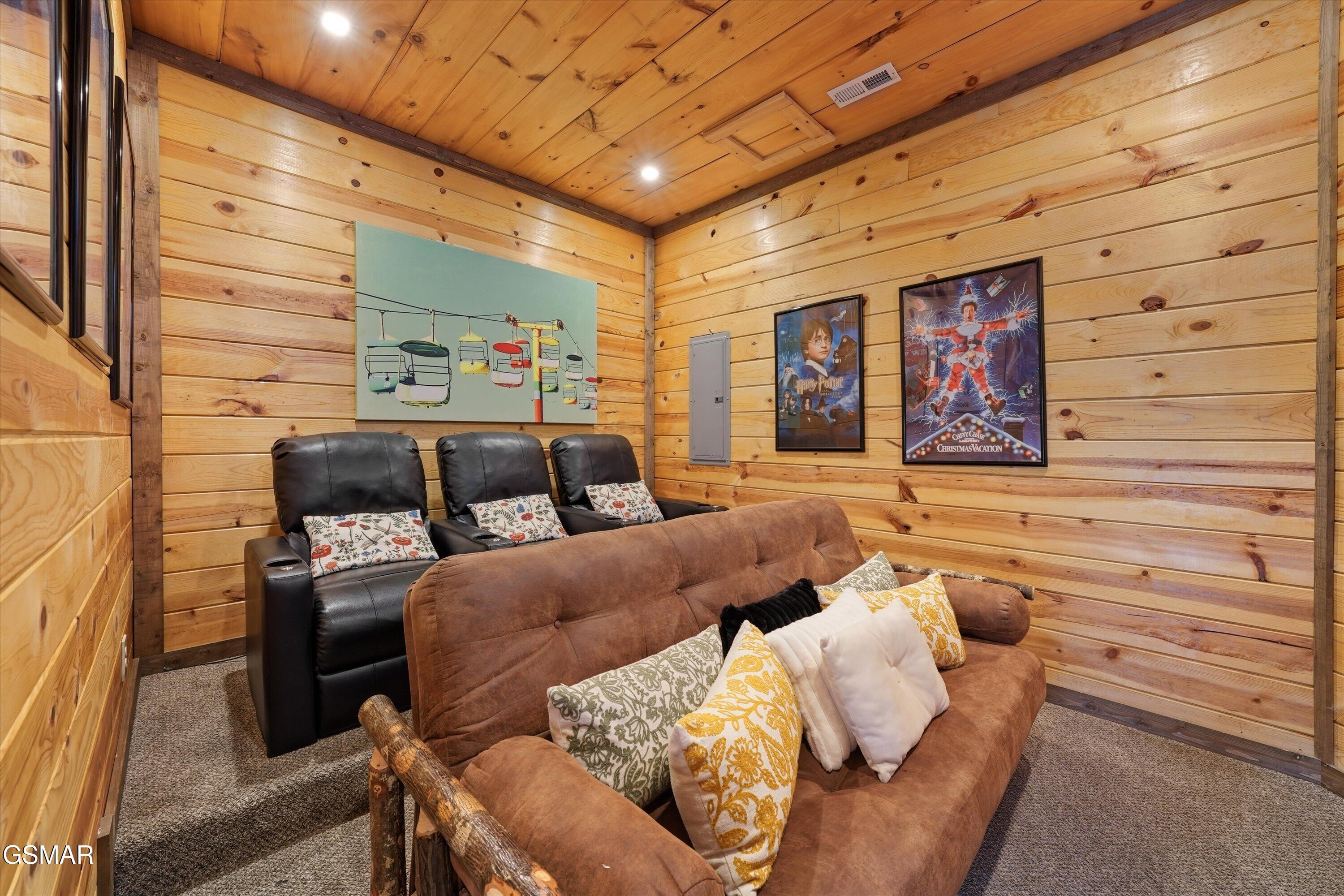 3226 White Falcon Way Pigeon Forge TN 37862