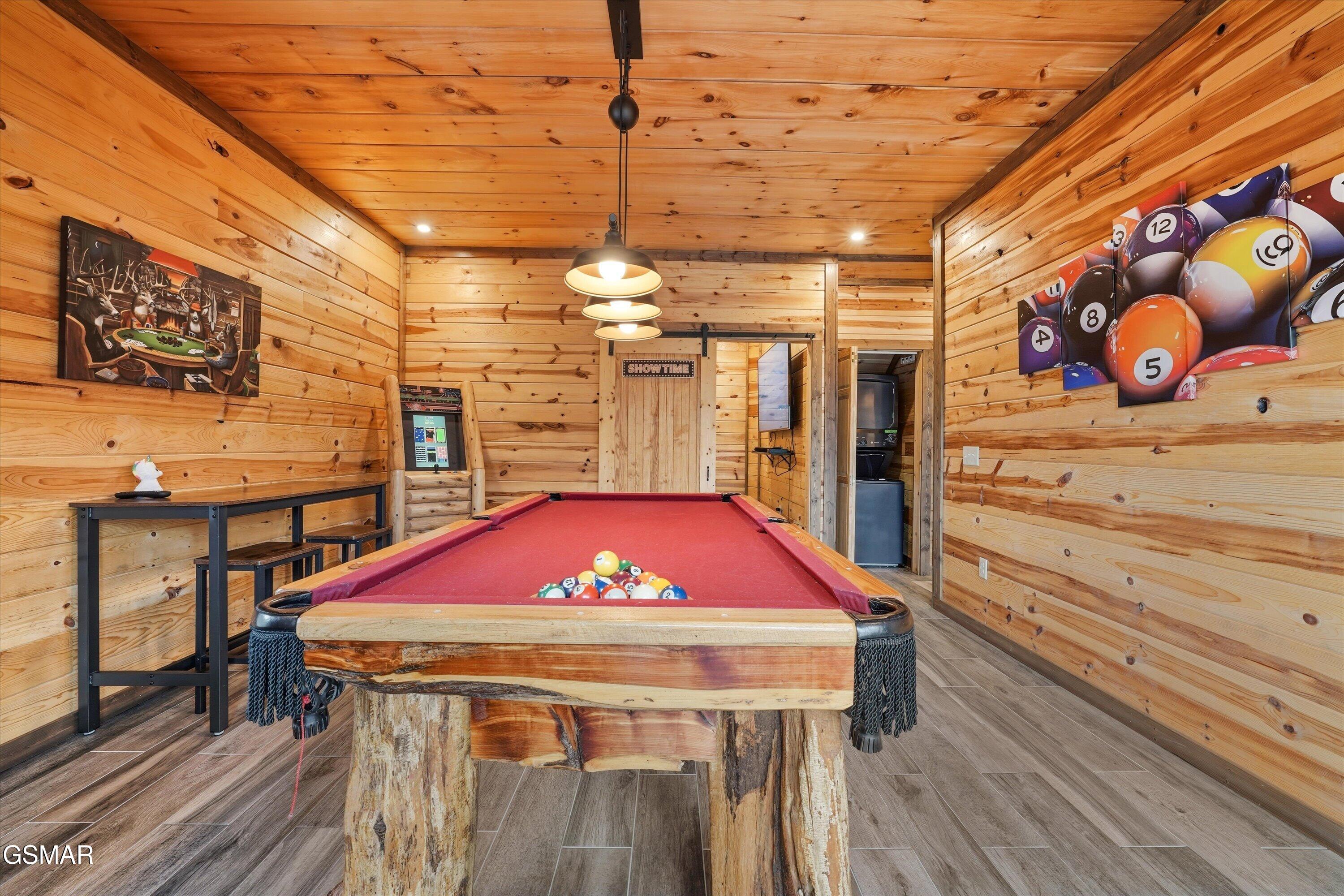3226 White Falcon Way Pigeon Forge TN 37862