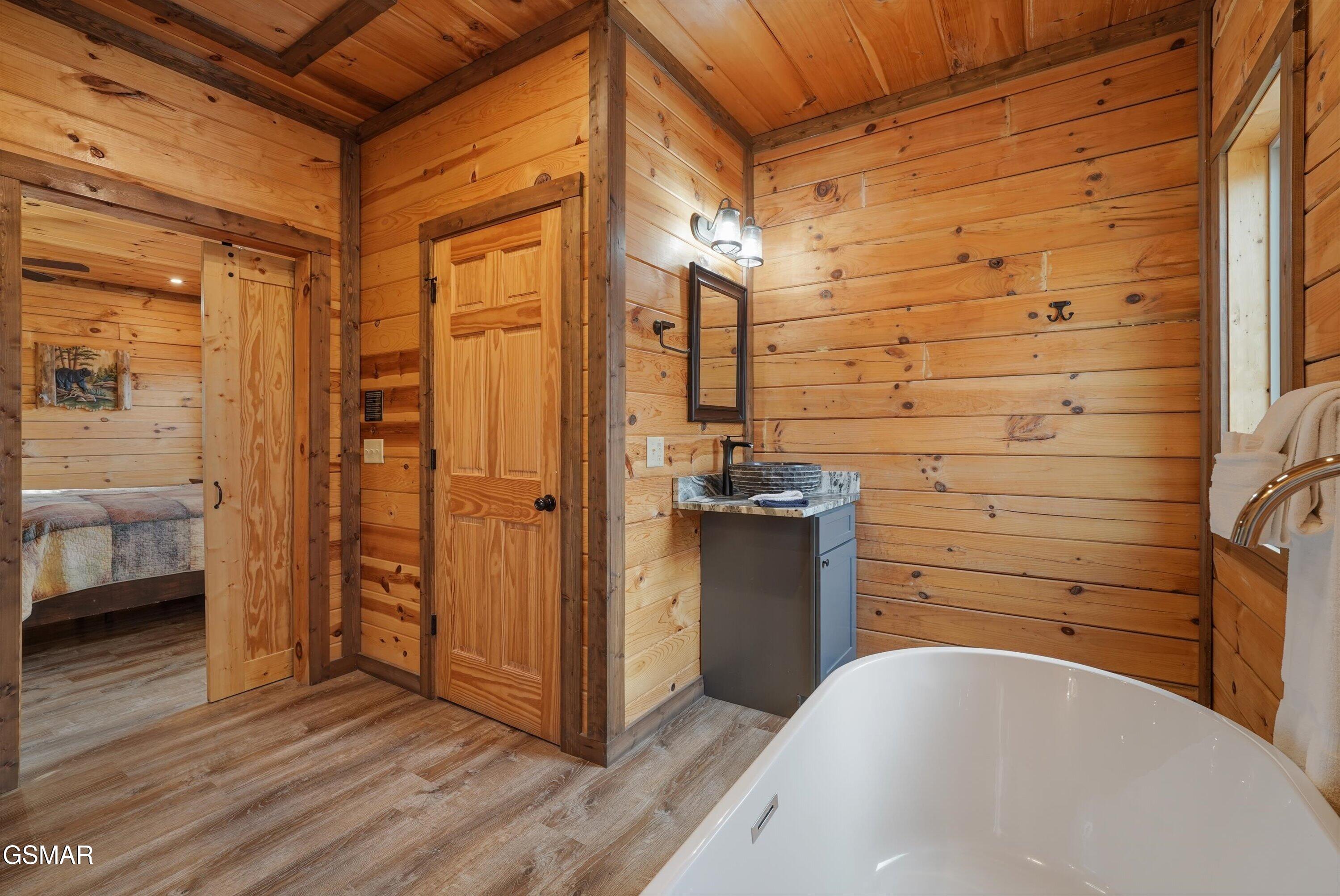 3226 White Falcon Way Pigeon Forge TN 37862