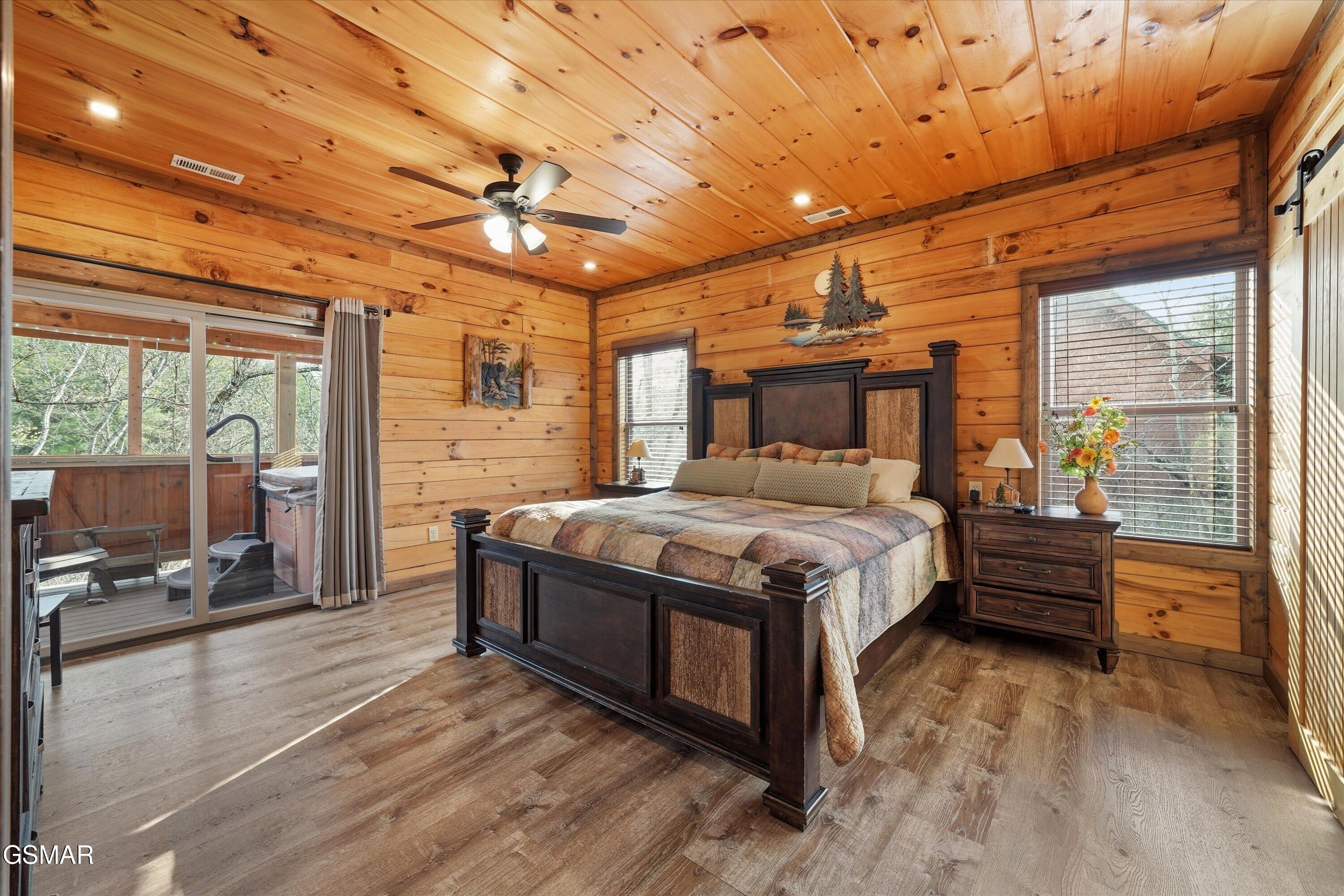 3226 White Falcon Way Pigeon Forge TN 37862
