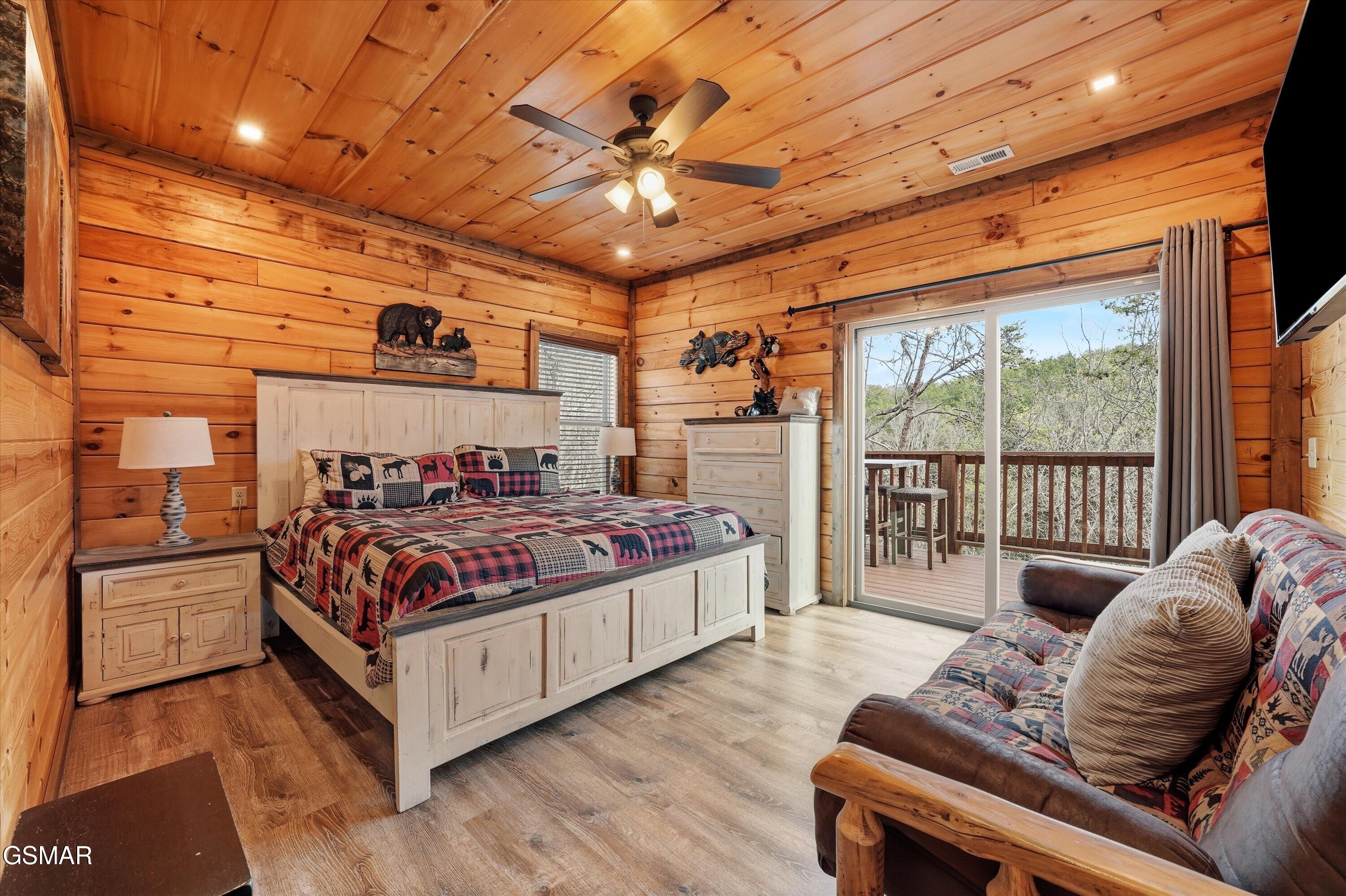 3226 White Falcon Way Pigeon Forge TN 37862