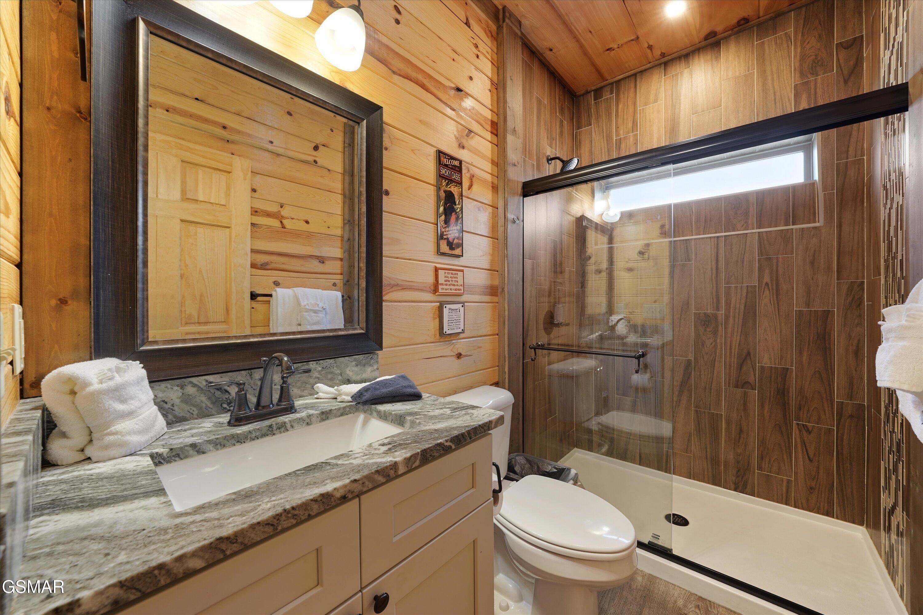 3226 White Falcon Way Pigeon Forge TN 37862
