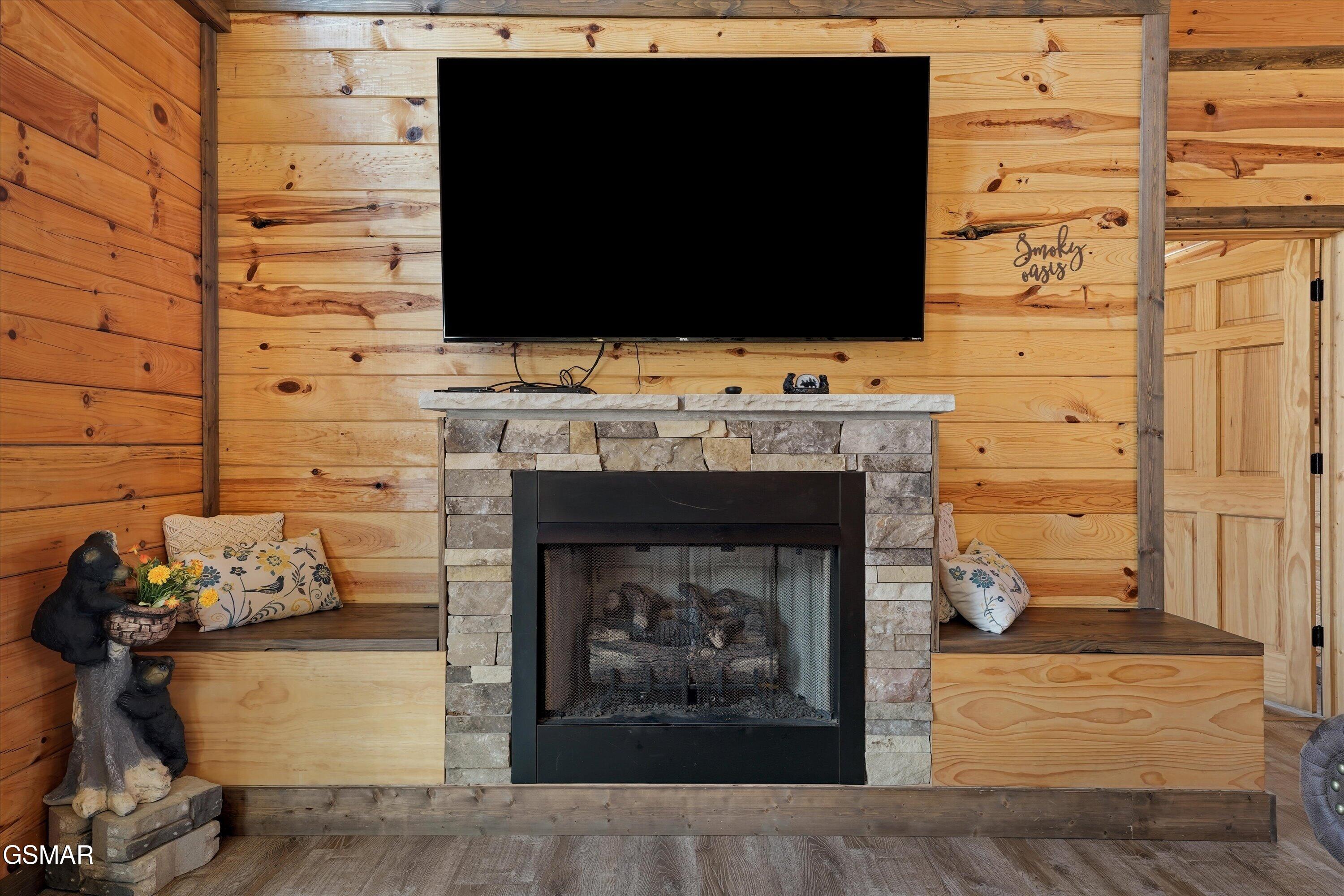 3226 White Falcon Way Pigeon Forge TN 37862