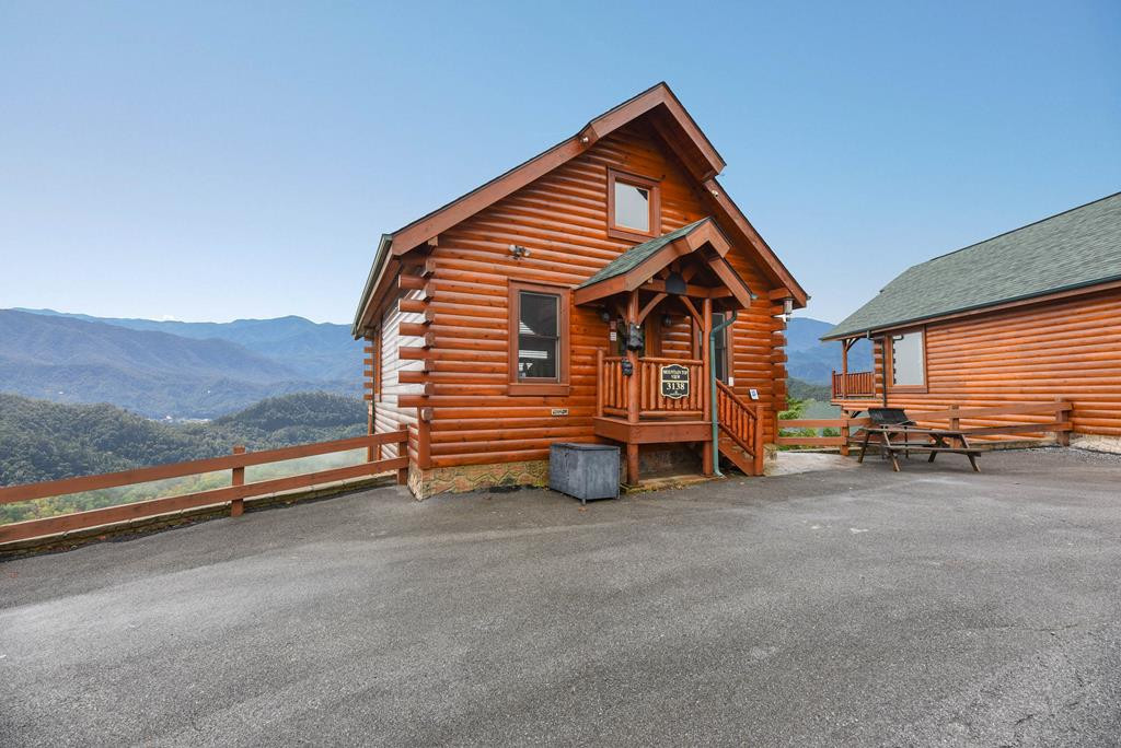 3138 Lakeview Lodge Drive Sevierville TN 37862