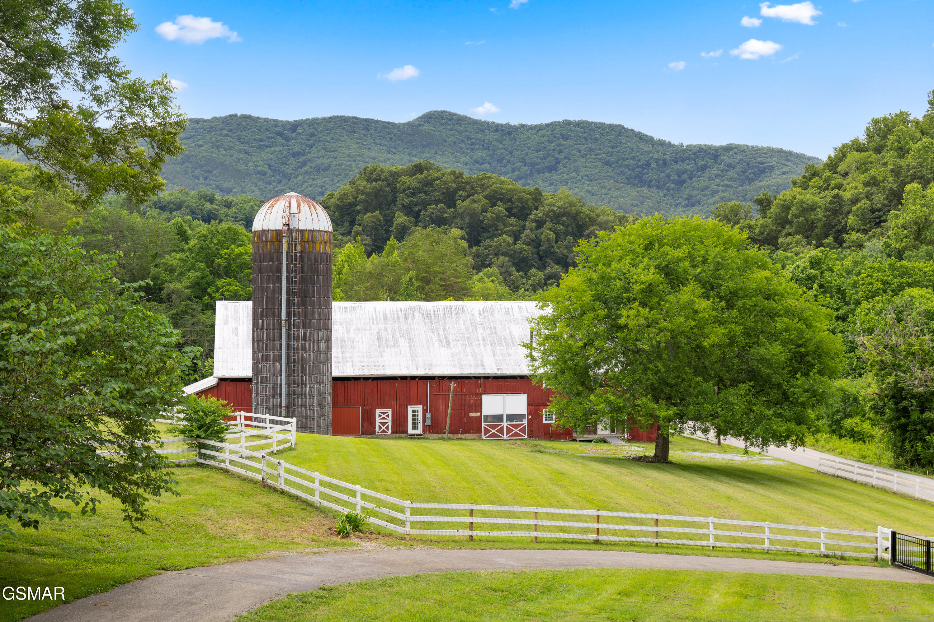1640 Munsey Hatcher Road Seymour TN 37865
