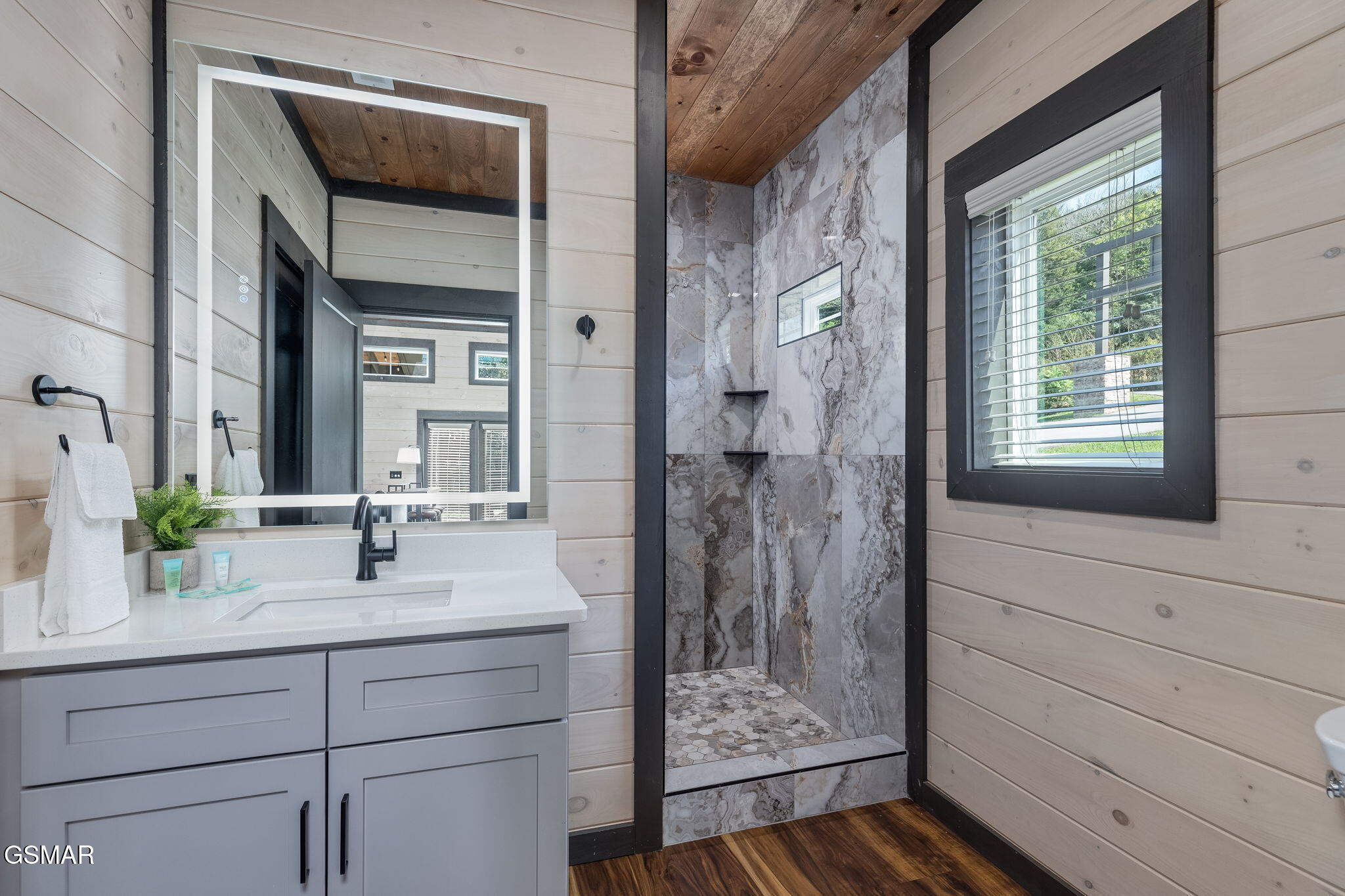 984 Goose Gap Road Sevierville TN 37876