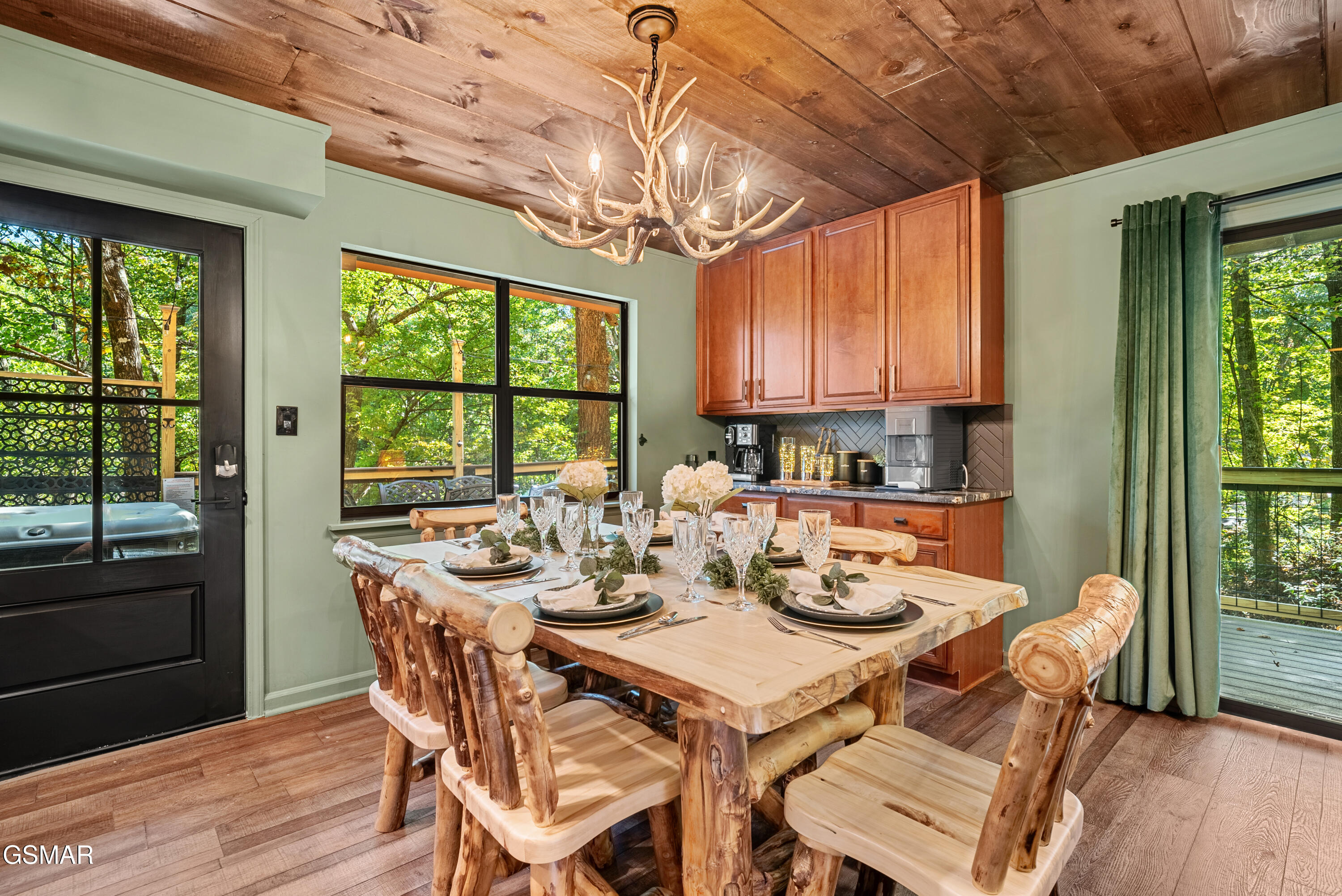 1910 Saint Moritz Drive Gatlinburg TN 37738