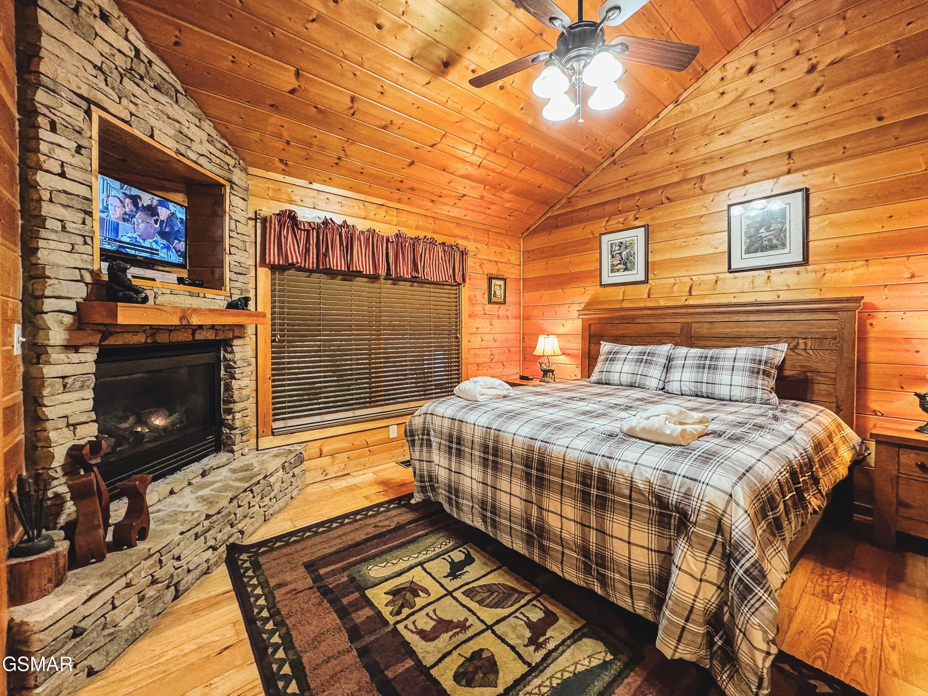 2919 Golden Pond Way Sevierville TN 37862