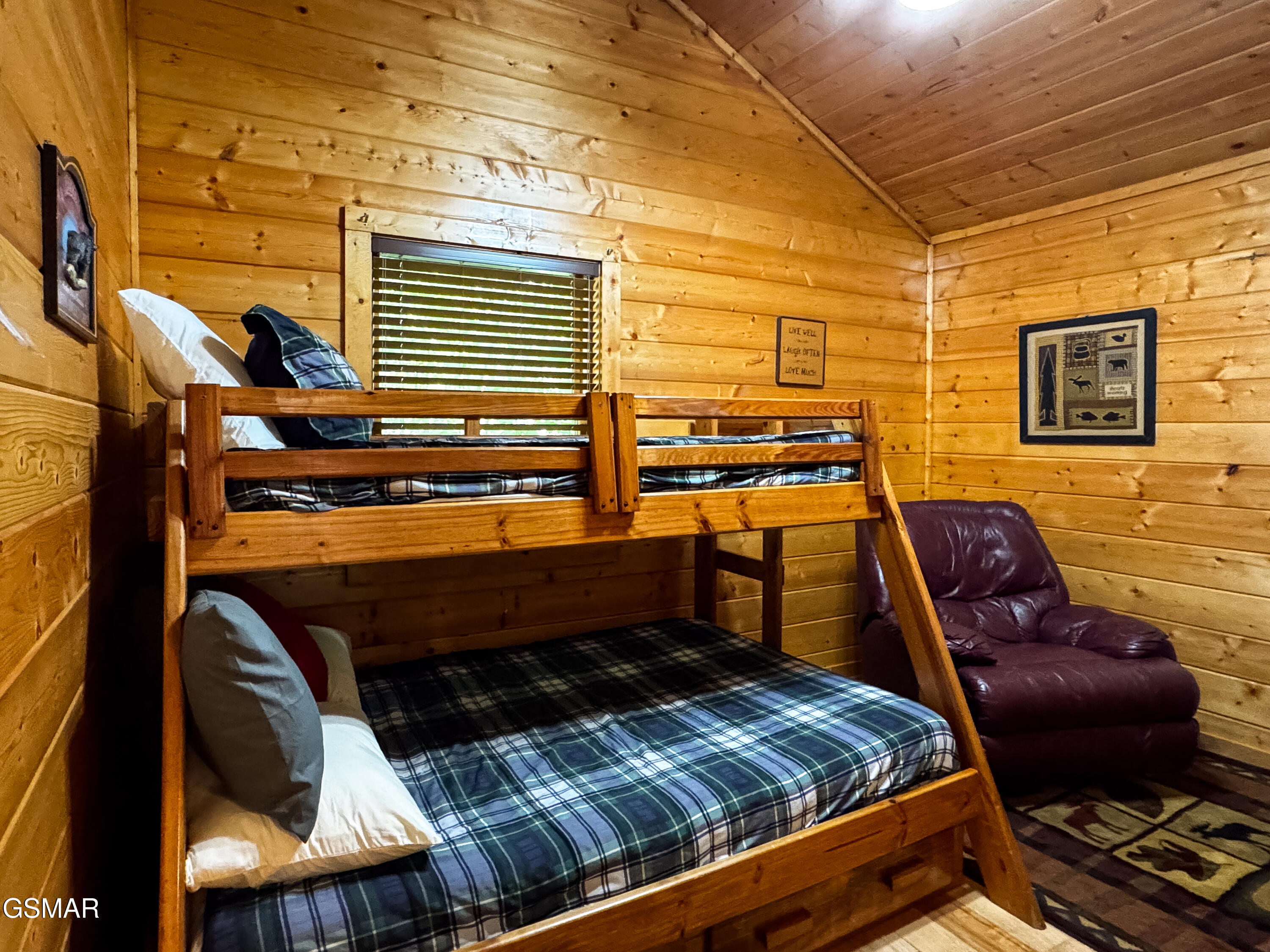 2919 Golden Pond Way Sevierville TN 37862