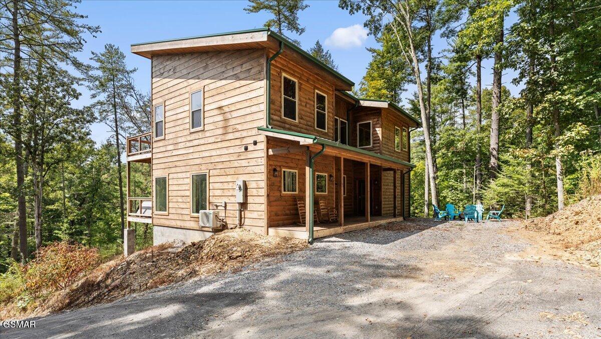 2932 Ginas Way Sevierville TN 37862