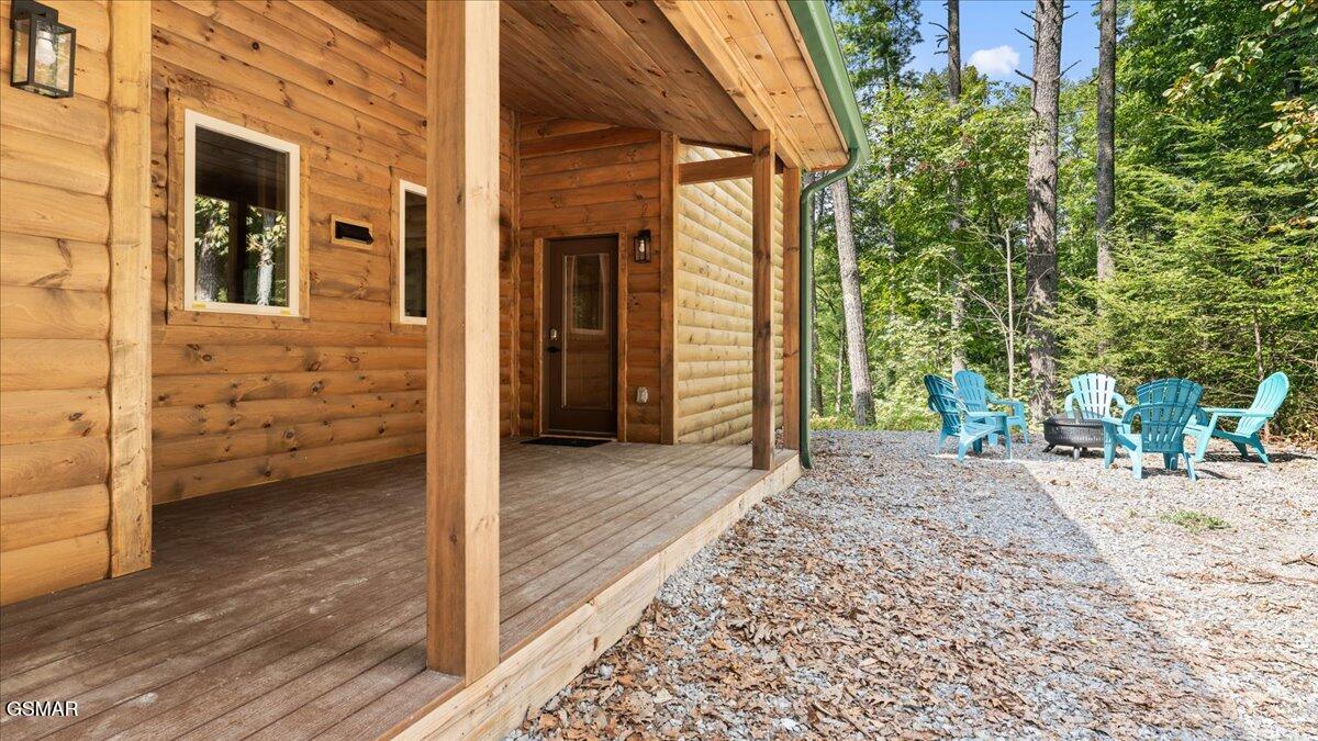 2932 Ginas Way Sevierville TN 37862