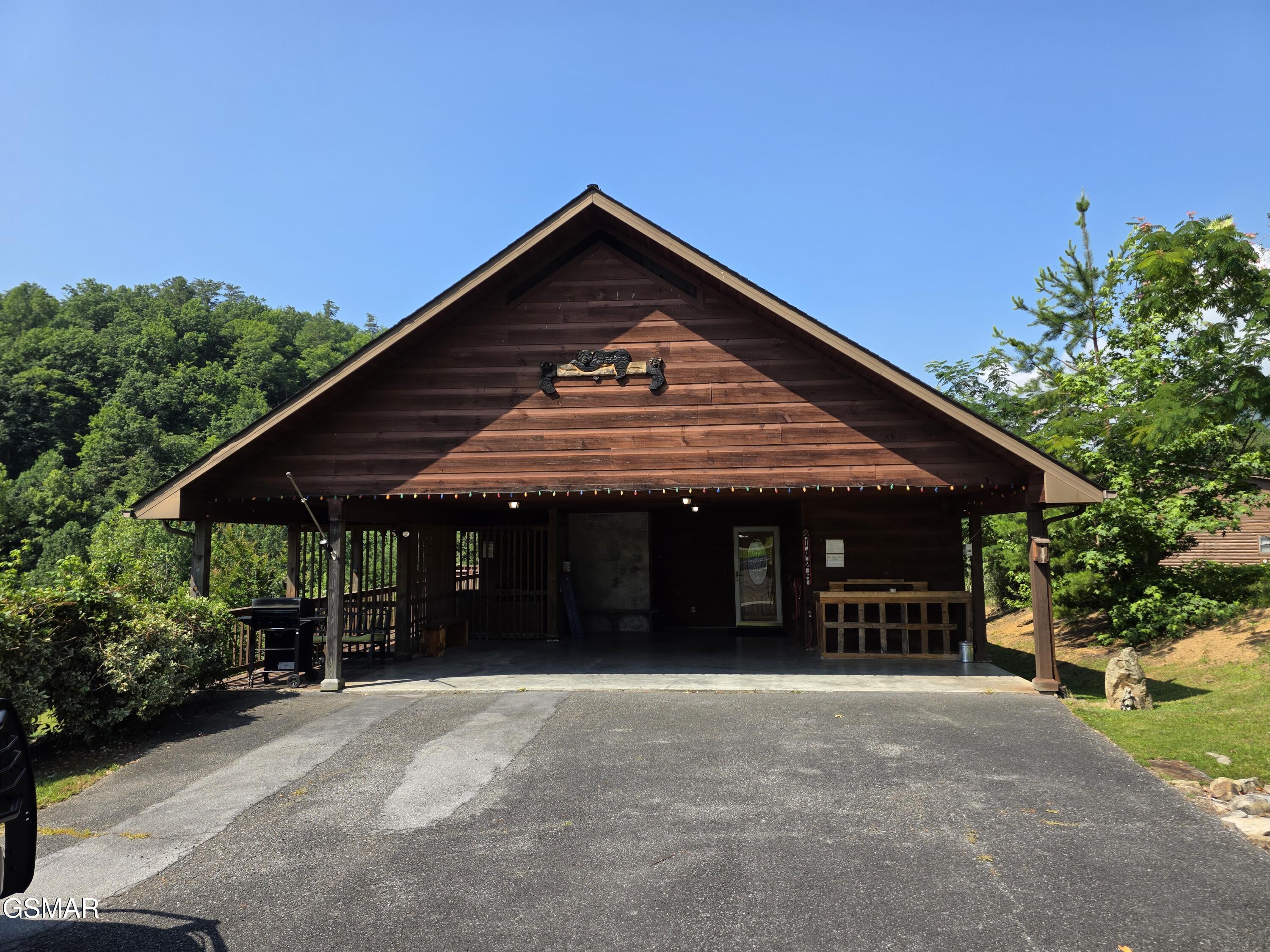 1425 Nicoha Boulevard Sevierville TN 37876