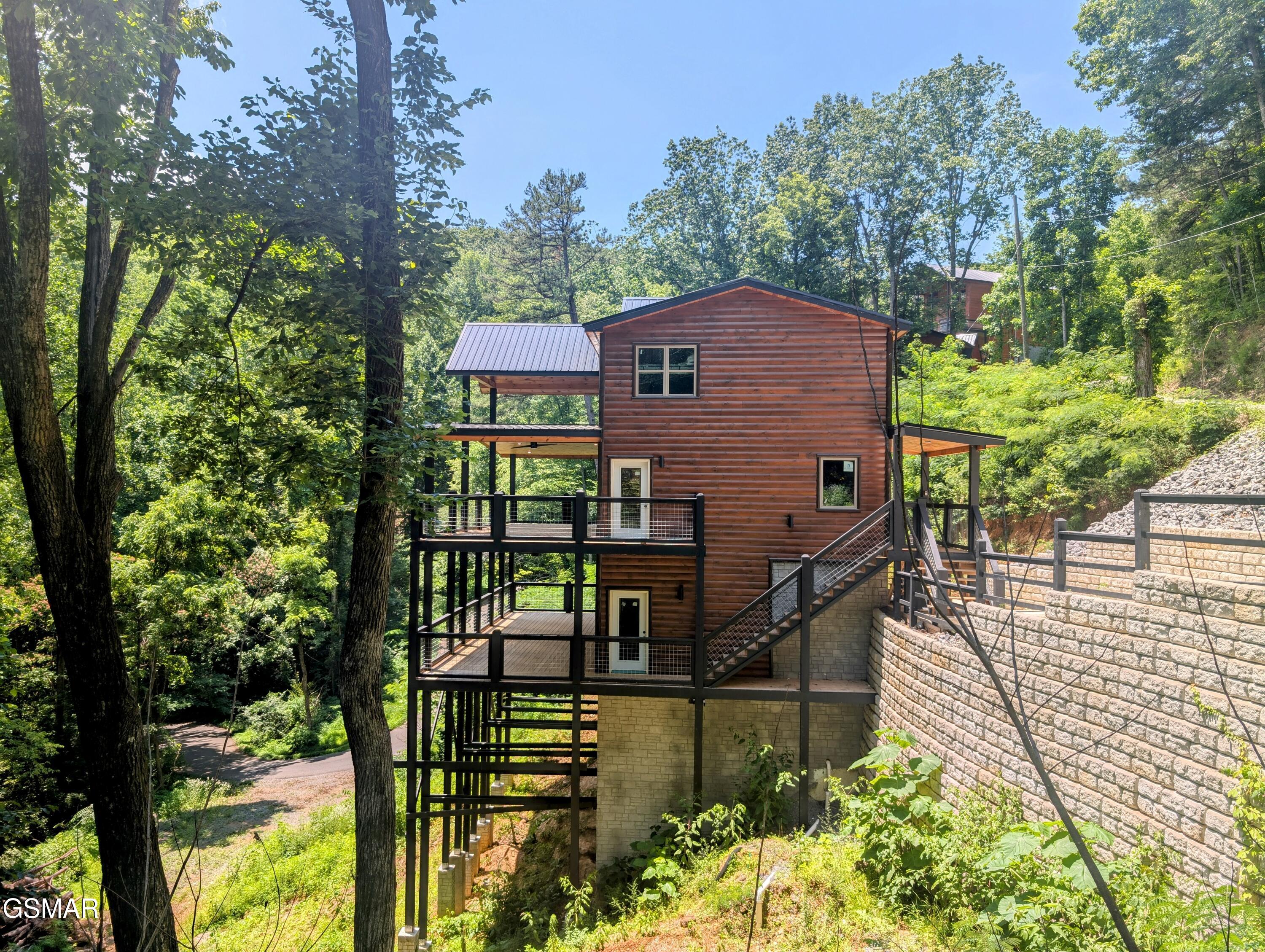 1130 Laddie Buck Lane Gatlinburg TN 37738