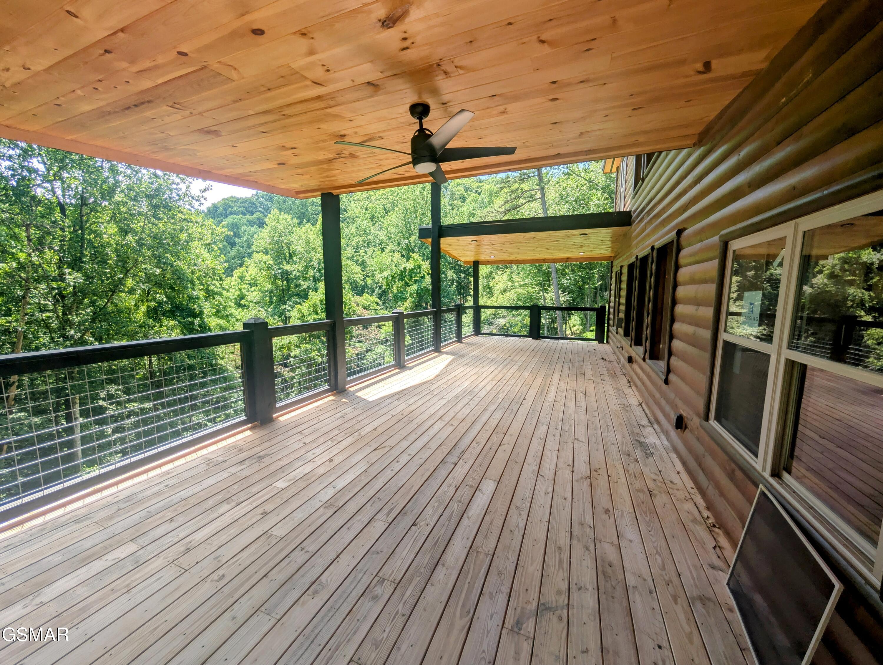 1130 Laddie Buck Lane Gatlinburg TN 37738