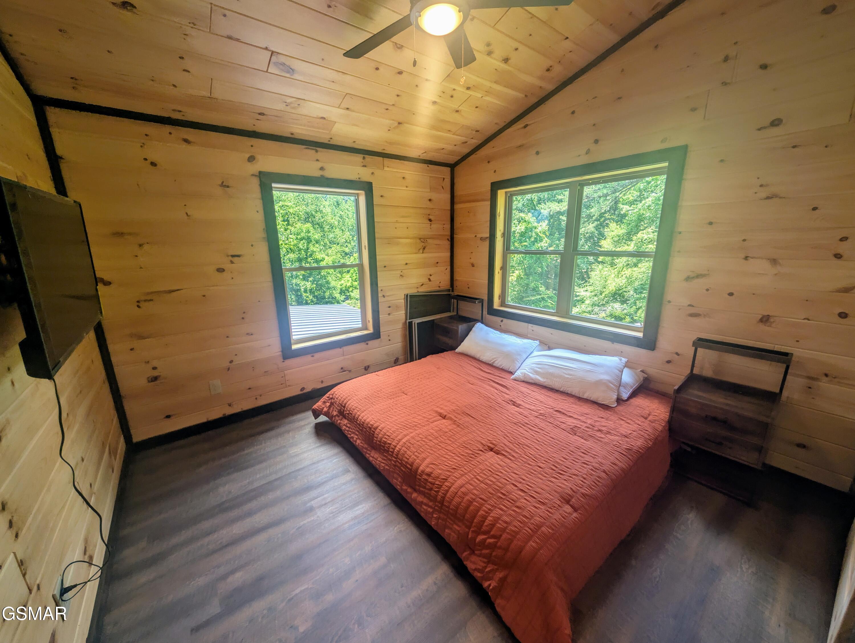 1130 Laddie Buck Lane Gatlinburg TN 37738