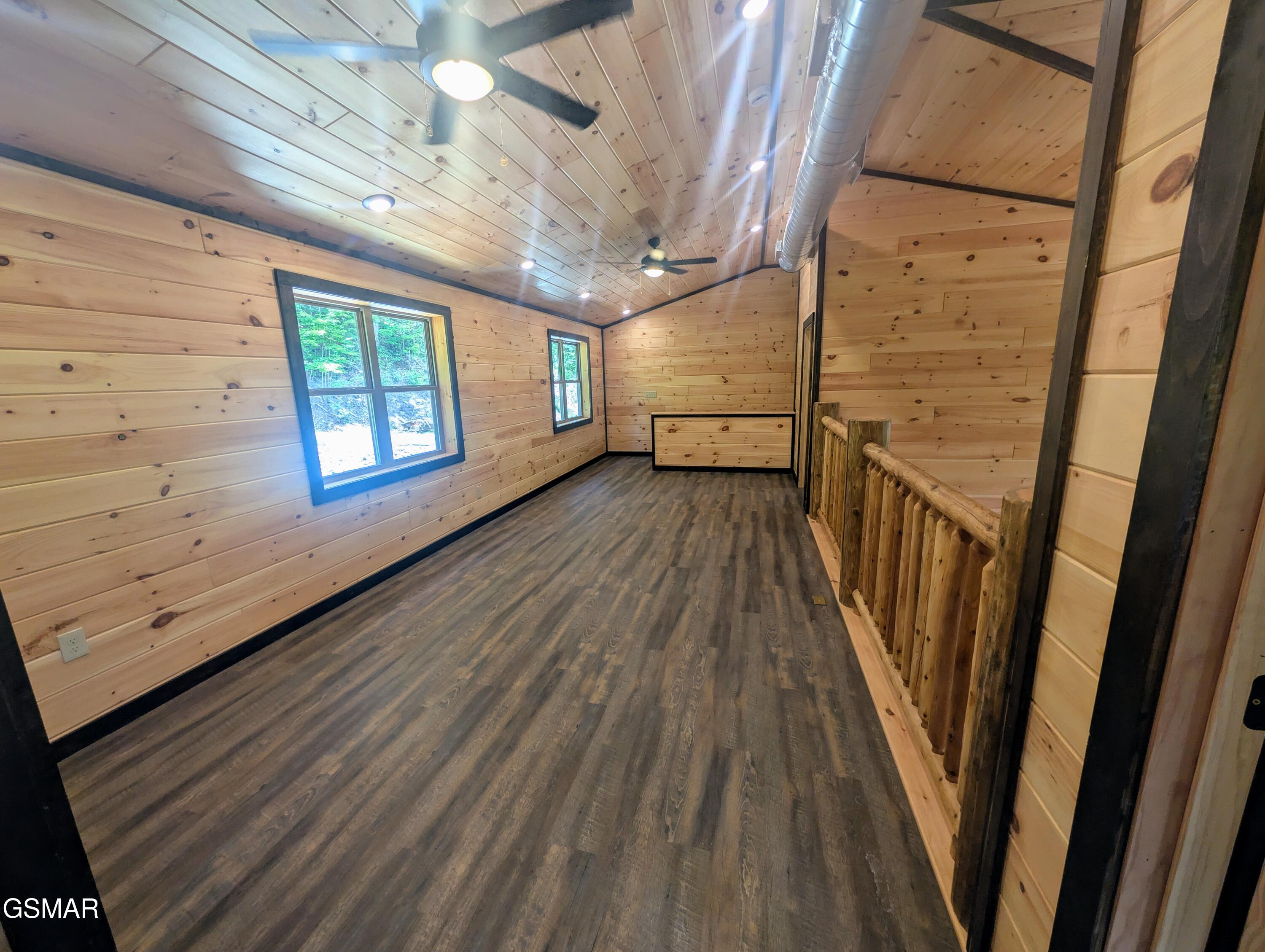 1130 Laddie Buck Lane Gatlinburg TN 37738