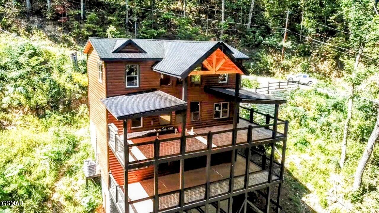 1130 Laddie Buck Lane Gatlinburg TN 37738