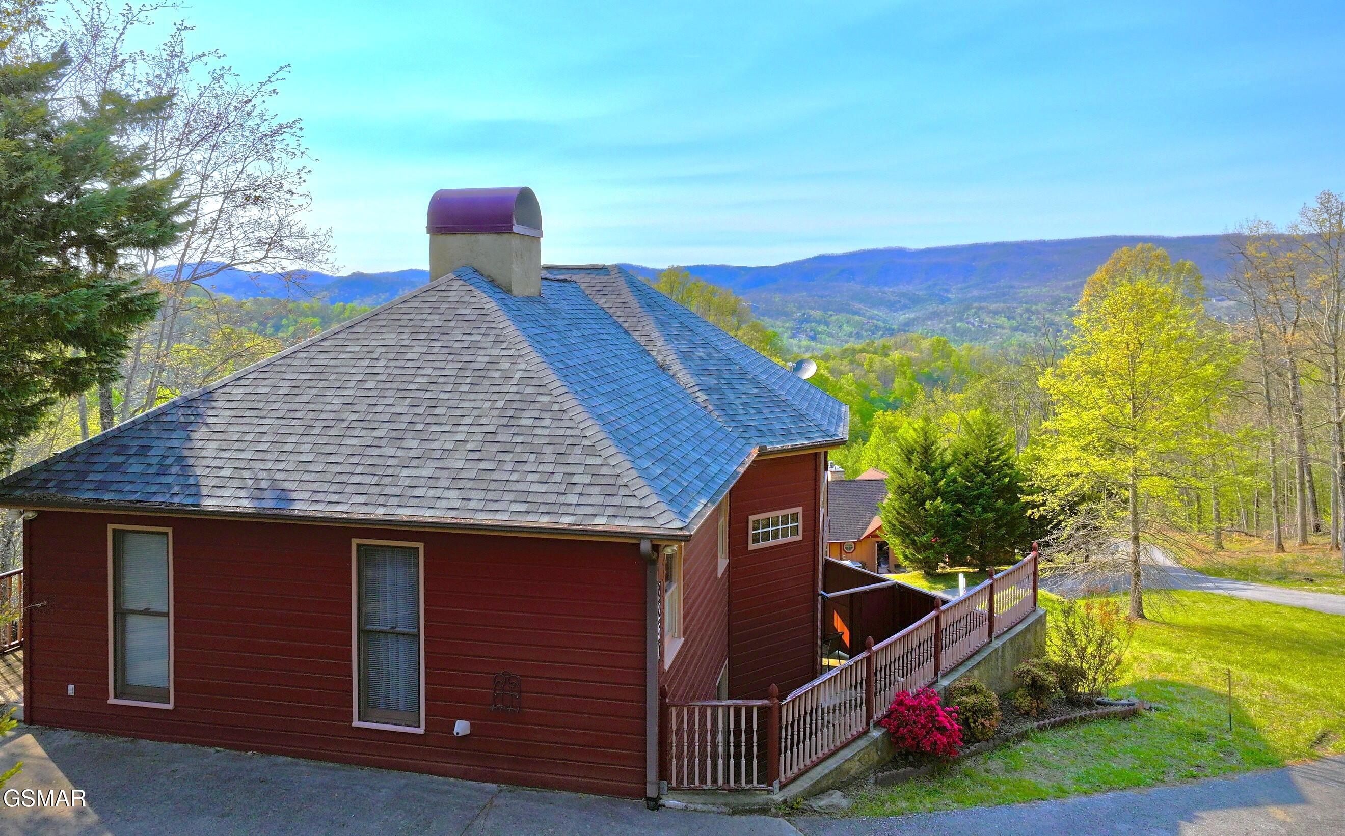 2250 Village Summit Drive Sevierville TN 37862