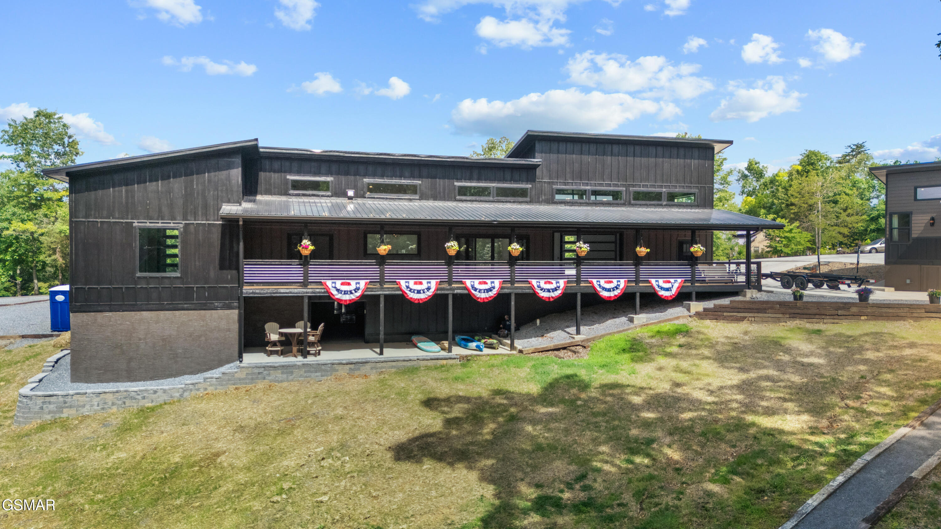 2466/2472 Mcqueen Way Sevierville TN 37876