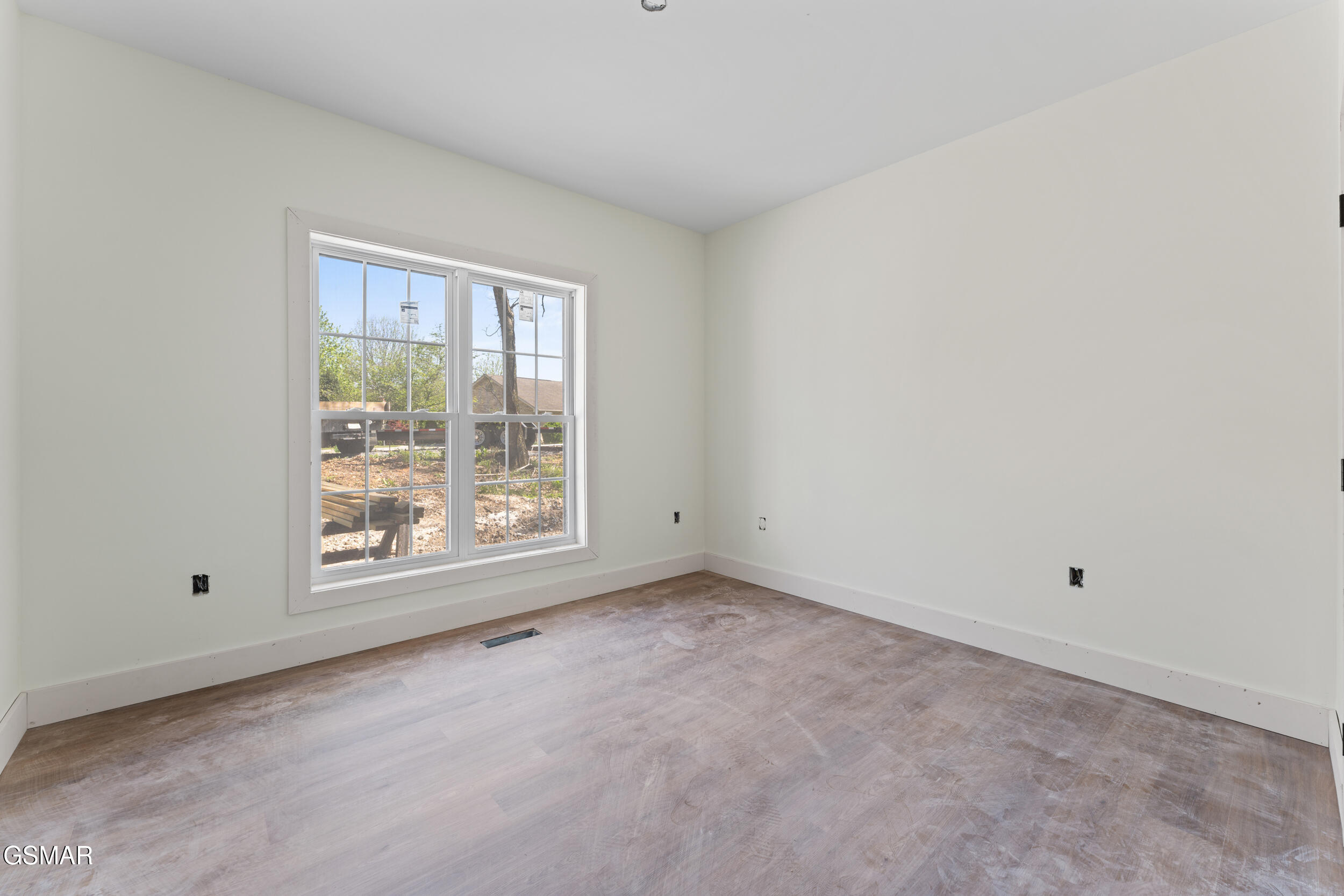 1430 Beechtop Lane Kodak TN 37764