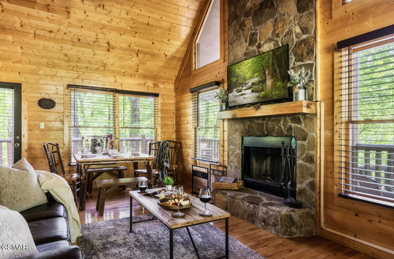 4328 Parkside Village Drive Sevierville TN 37862