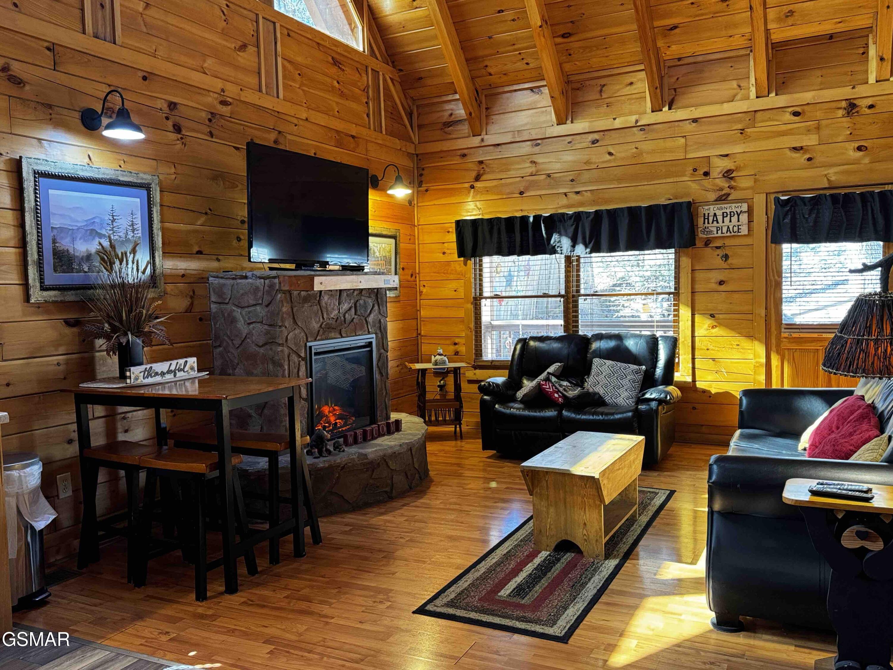 656 Forest Drive Pigeon Forge TN 37863