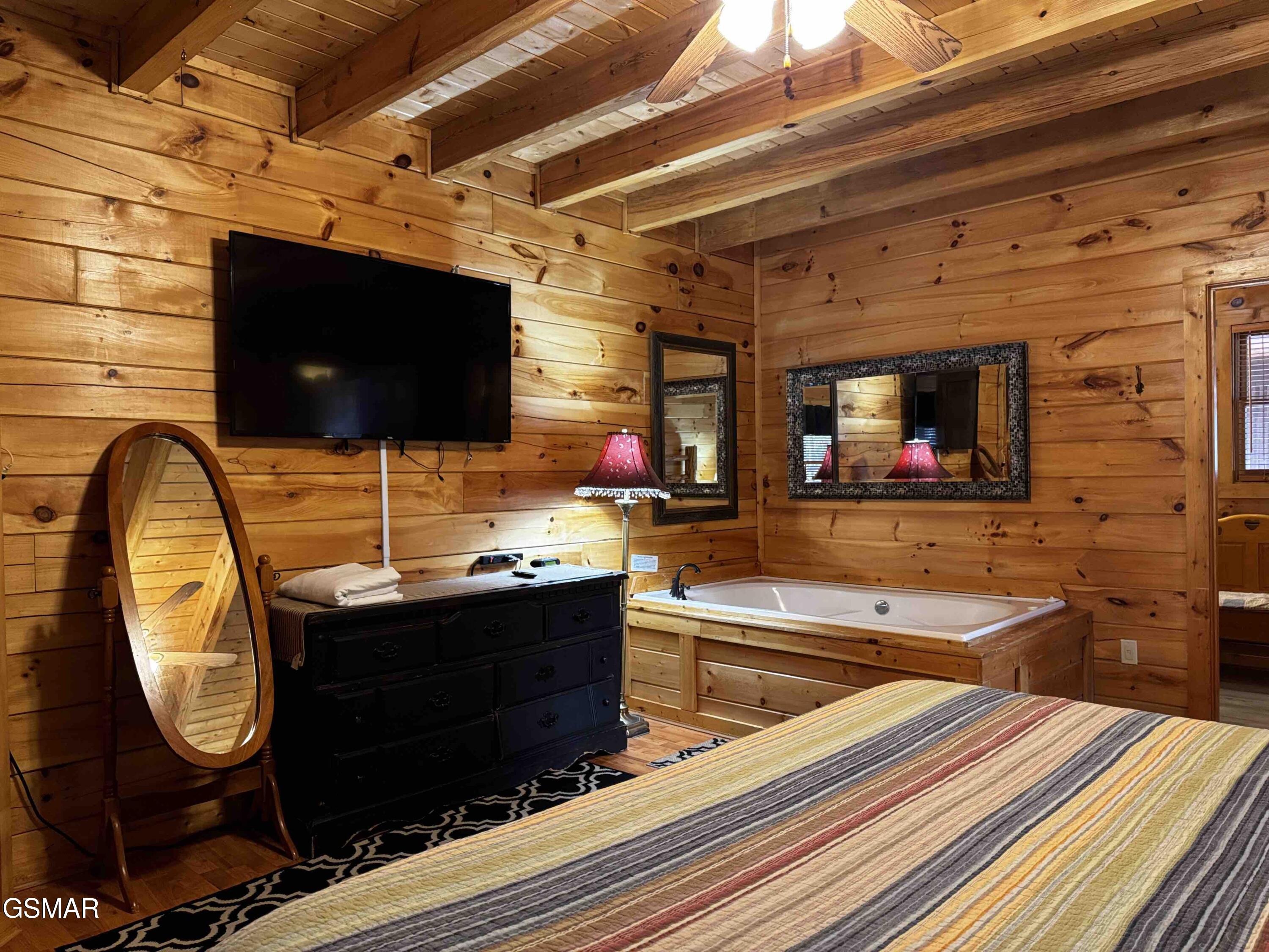 656 Forest Drive Pigeon Forge TN 37863