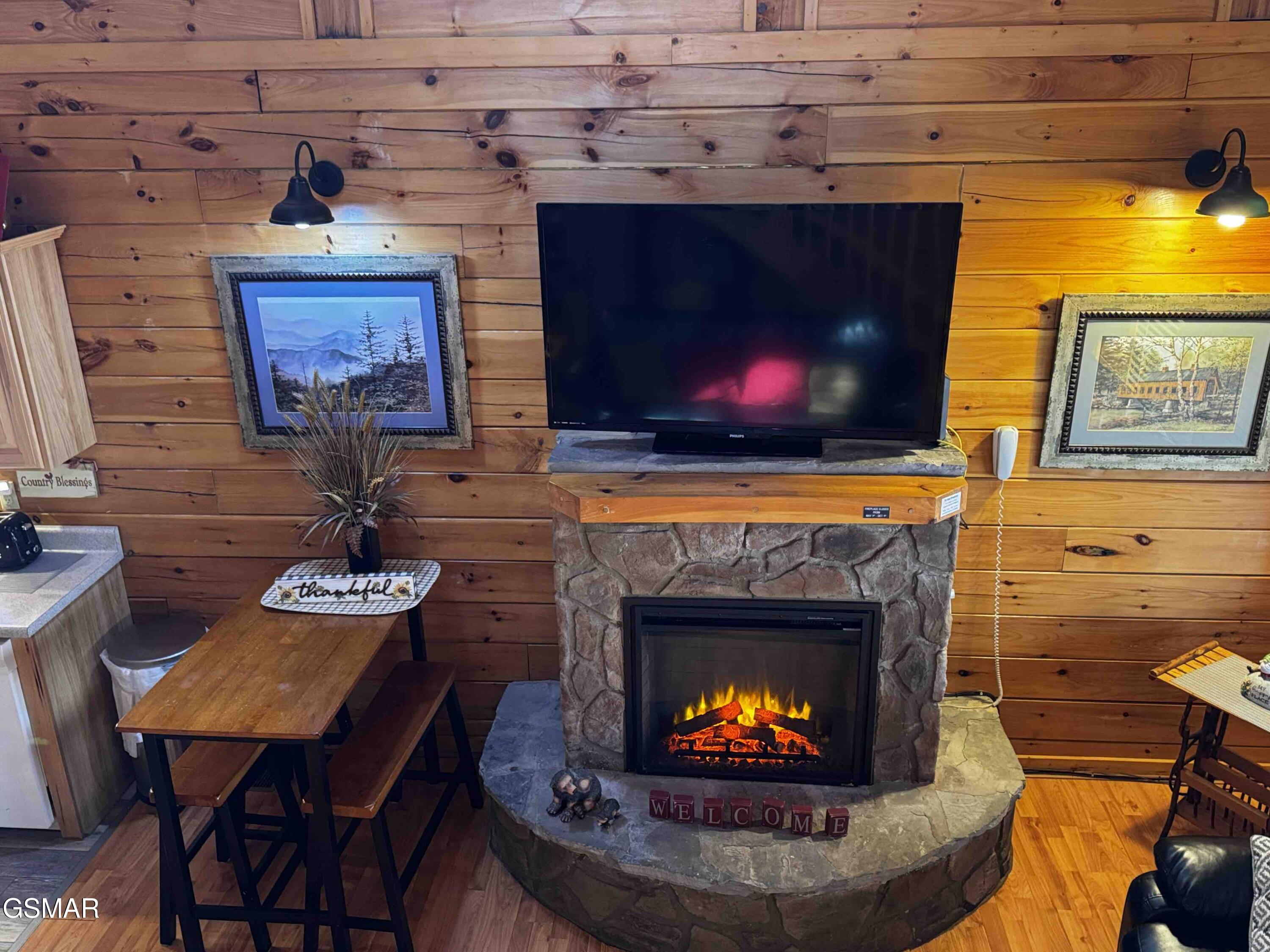 656 Forest Drive Pigeon Forge TN 37863