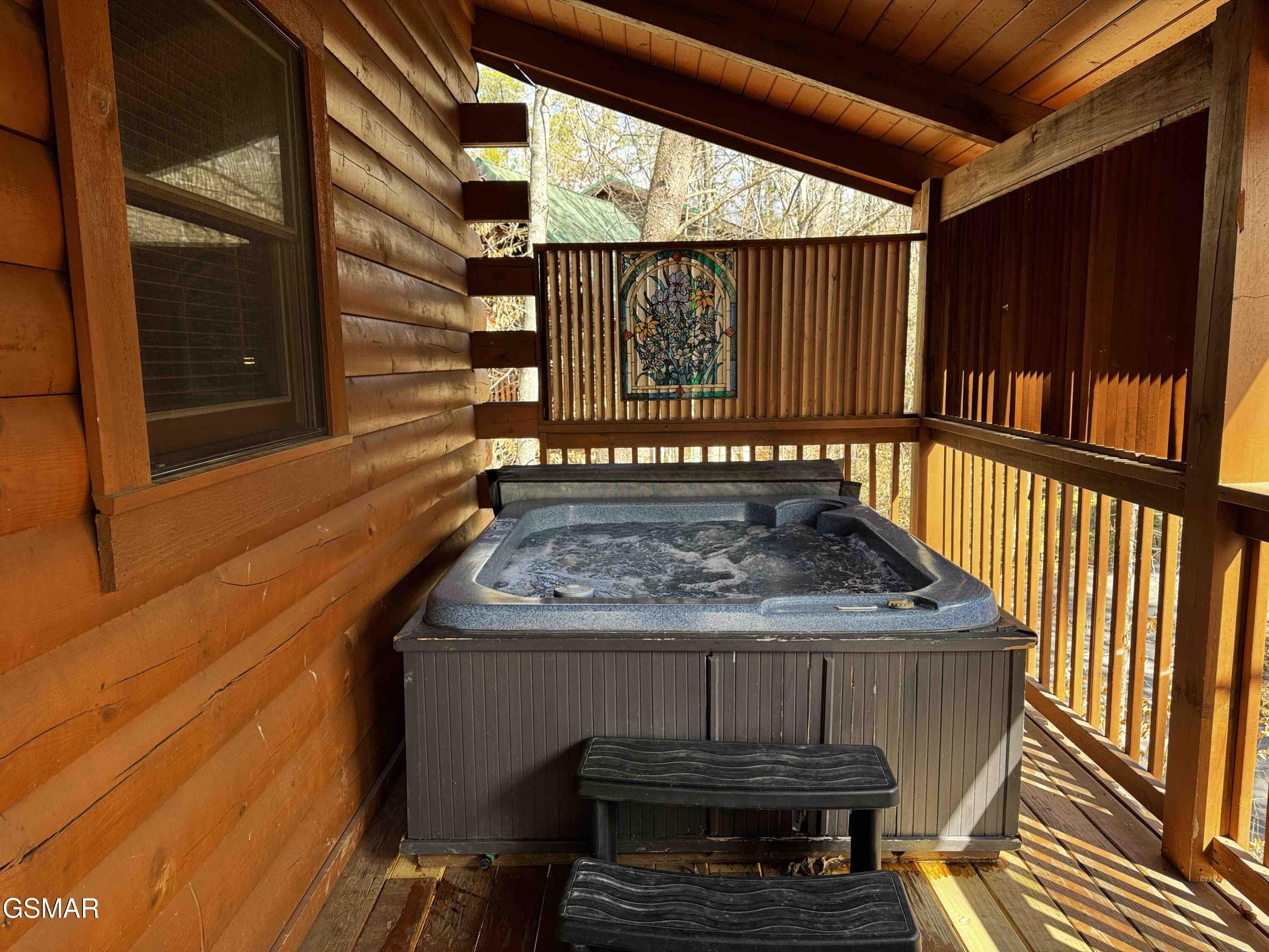 656 Forest Drive Pigeon Forge TN 37863